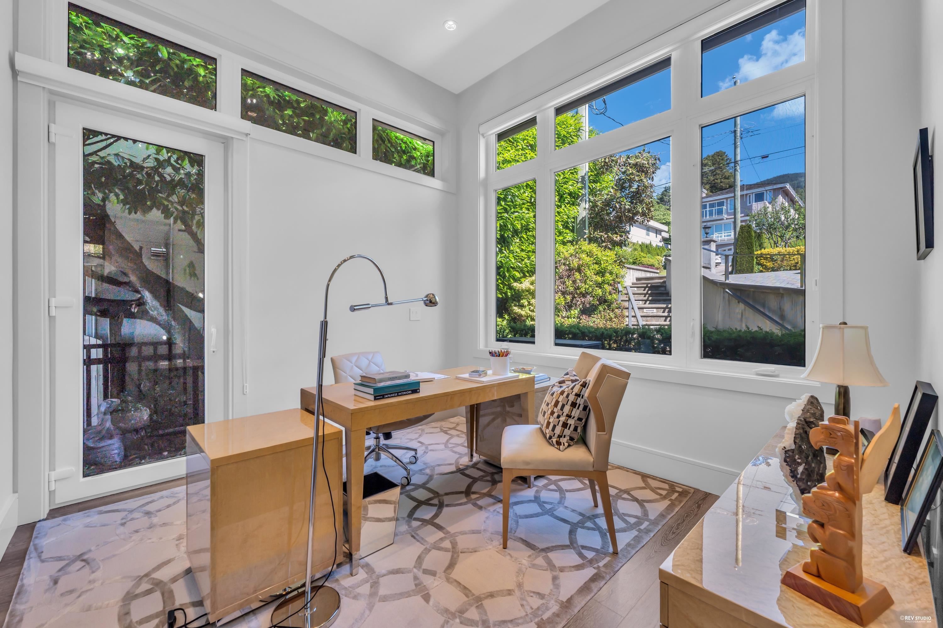Listing image of 2384 NELSON AVENUE