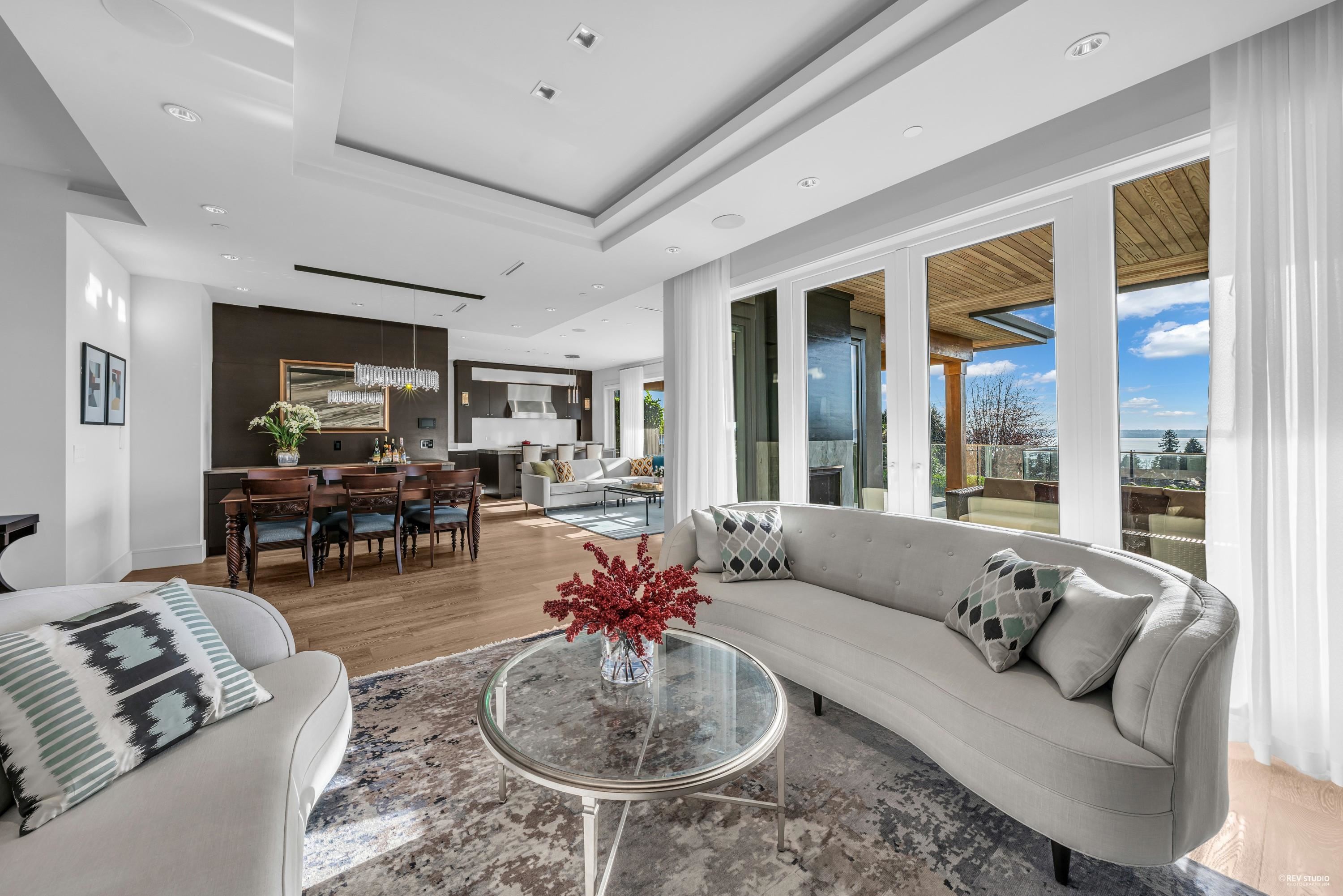 Listing image of 2384 NELSON AVENUE