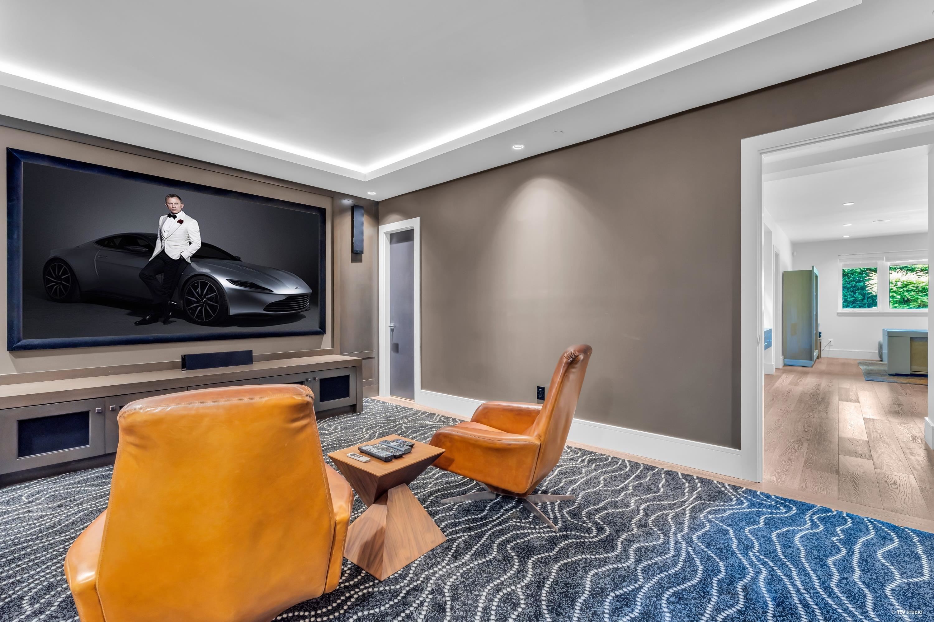 Listing image of 2384 NELSON AVENUE