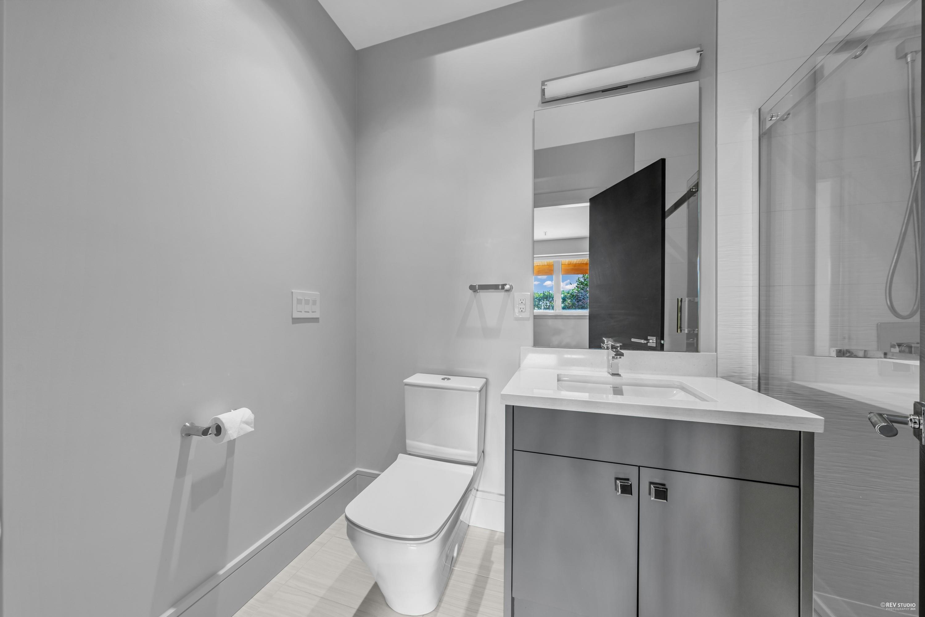 Listing image of 2384 NELSON AVENUE