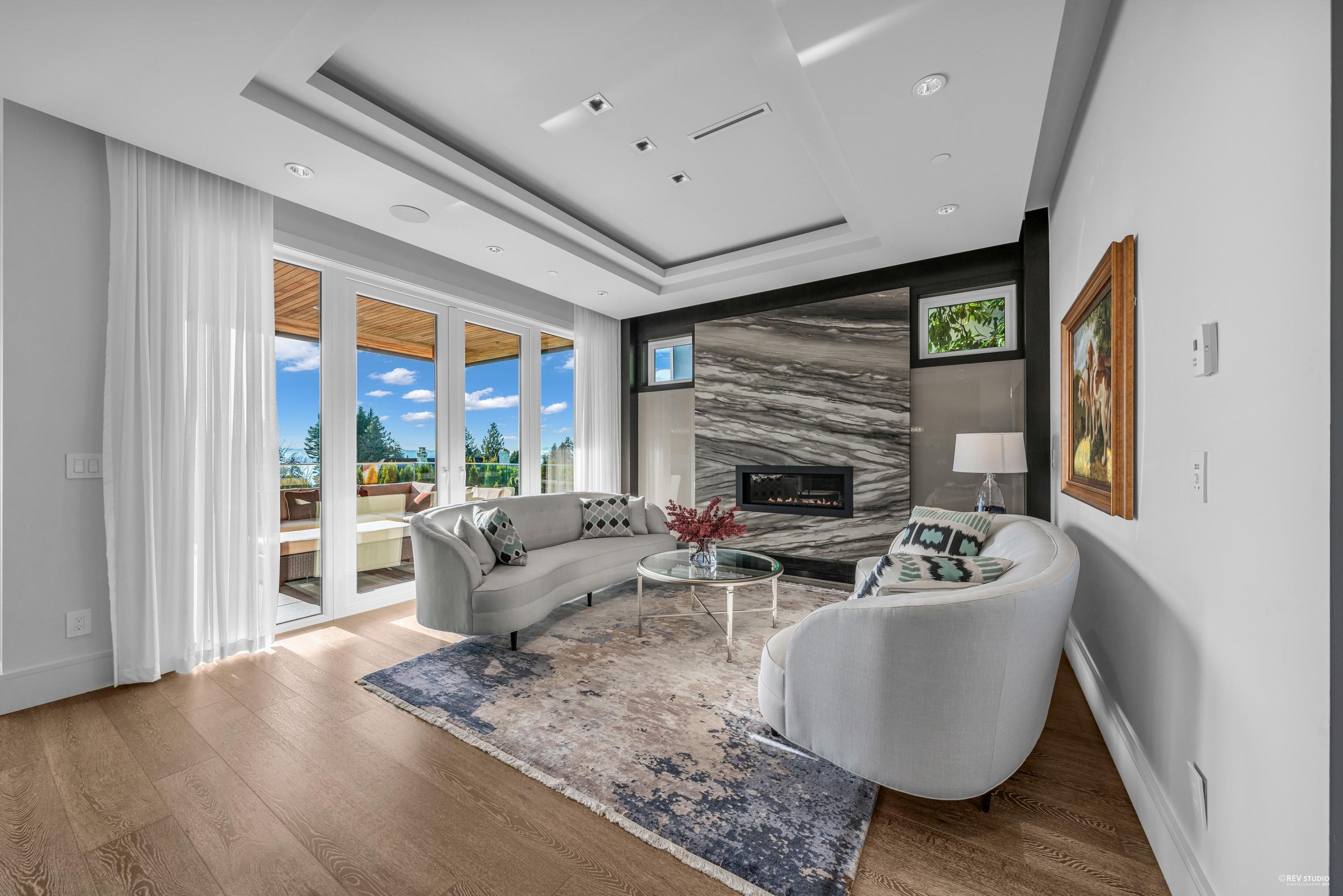 Listing image of 2384 NELSON AVENUE