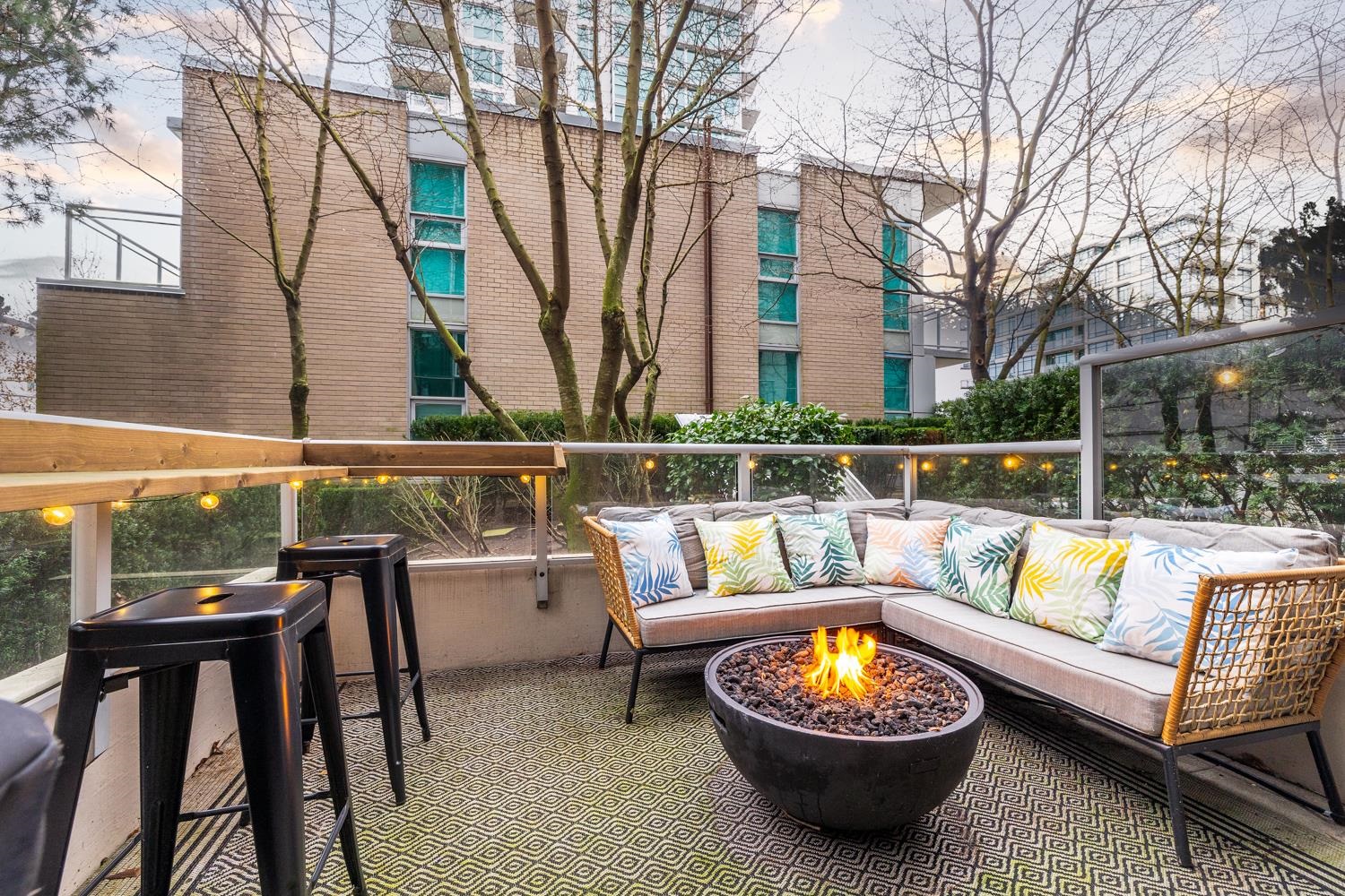 Listing image of 301 168 E ESPLANADE