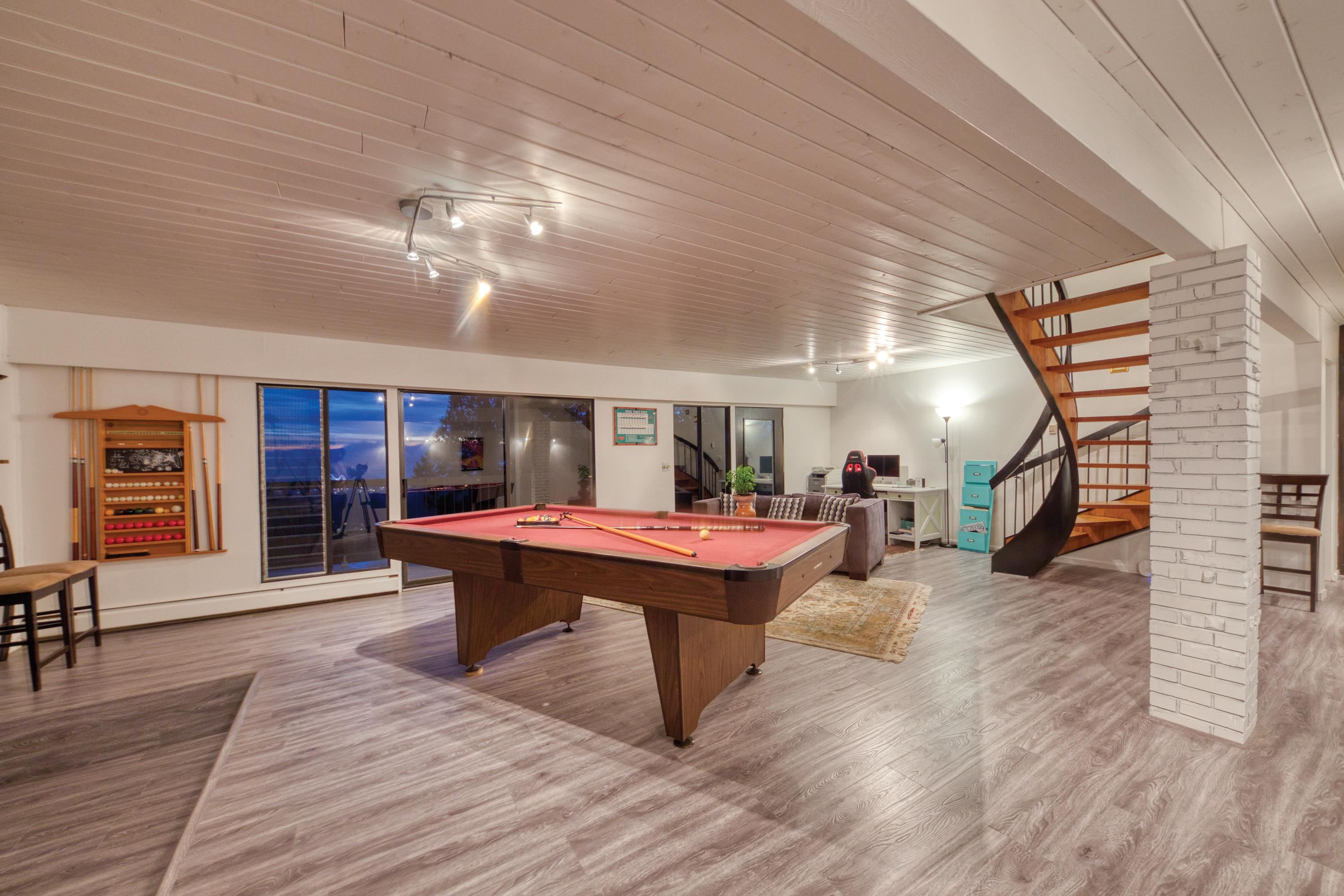 Listing image of 4880 SKYLINE DRIVE