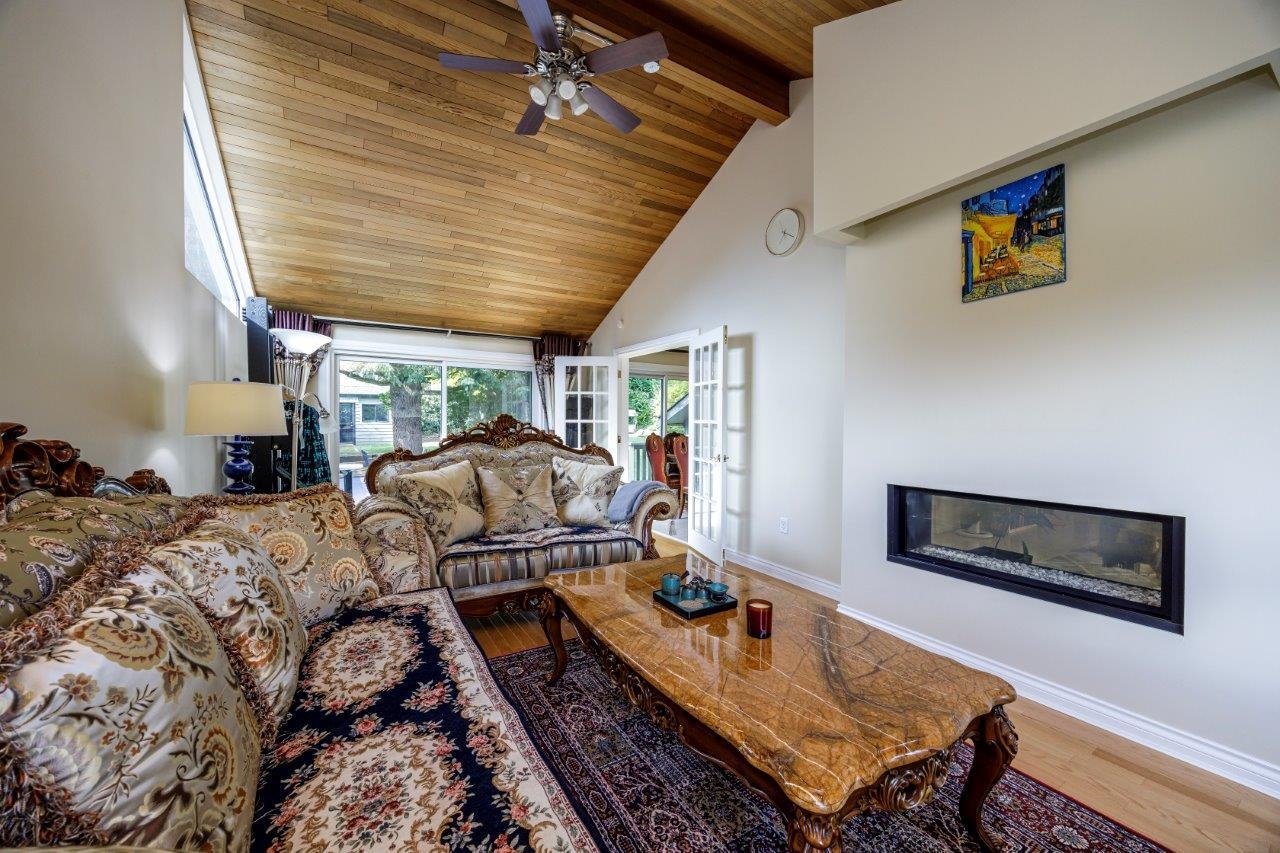 Listing image of 1427 APPIN ROAD