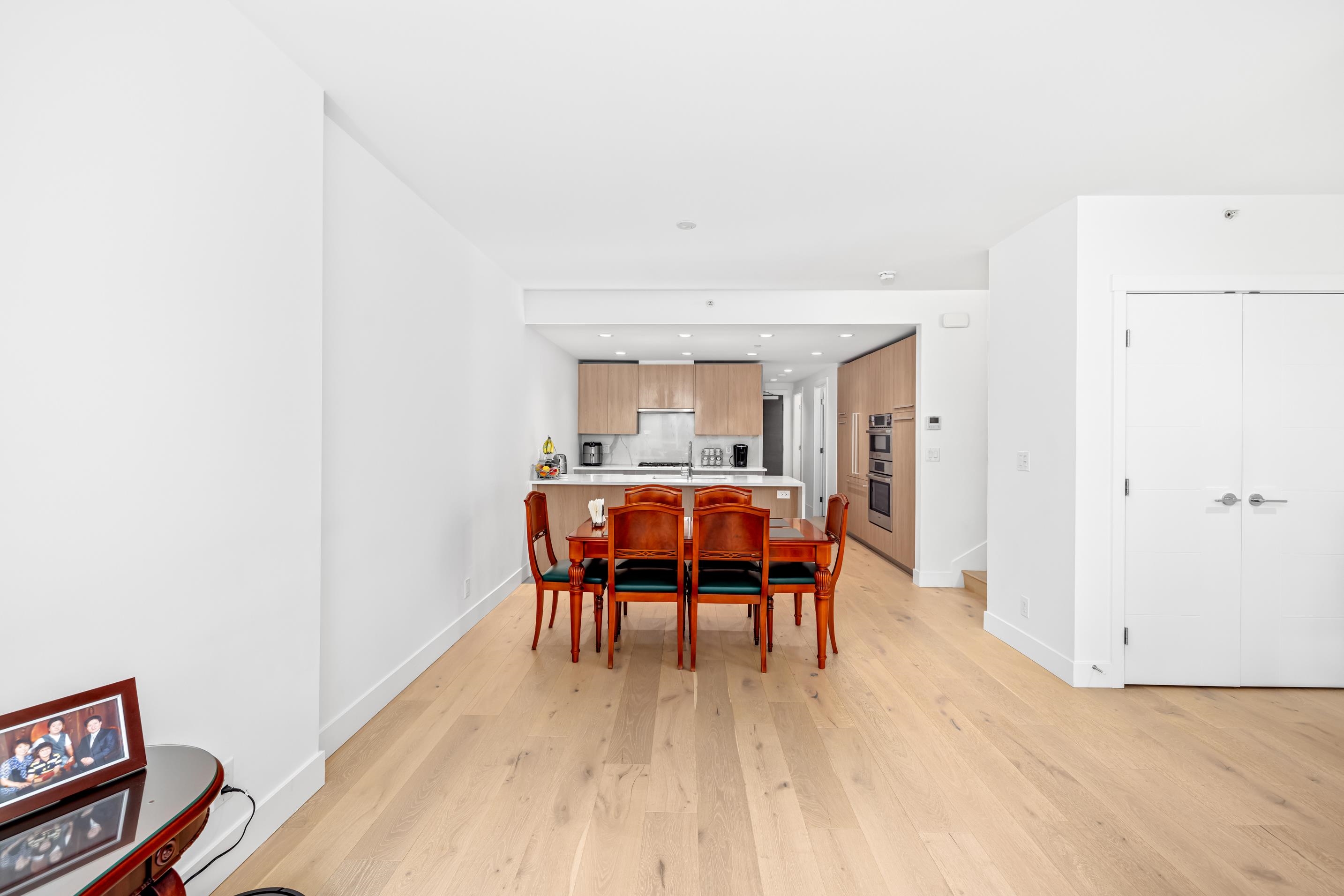 Listing image of 2781 LIBRARY LANE