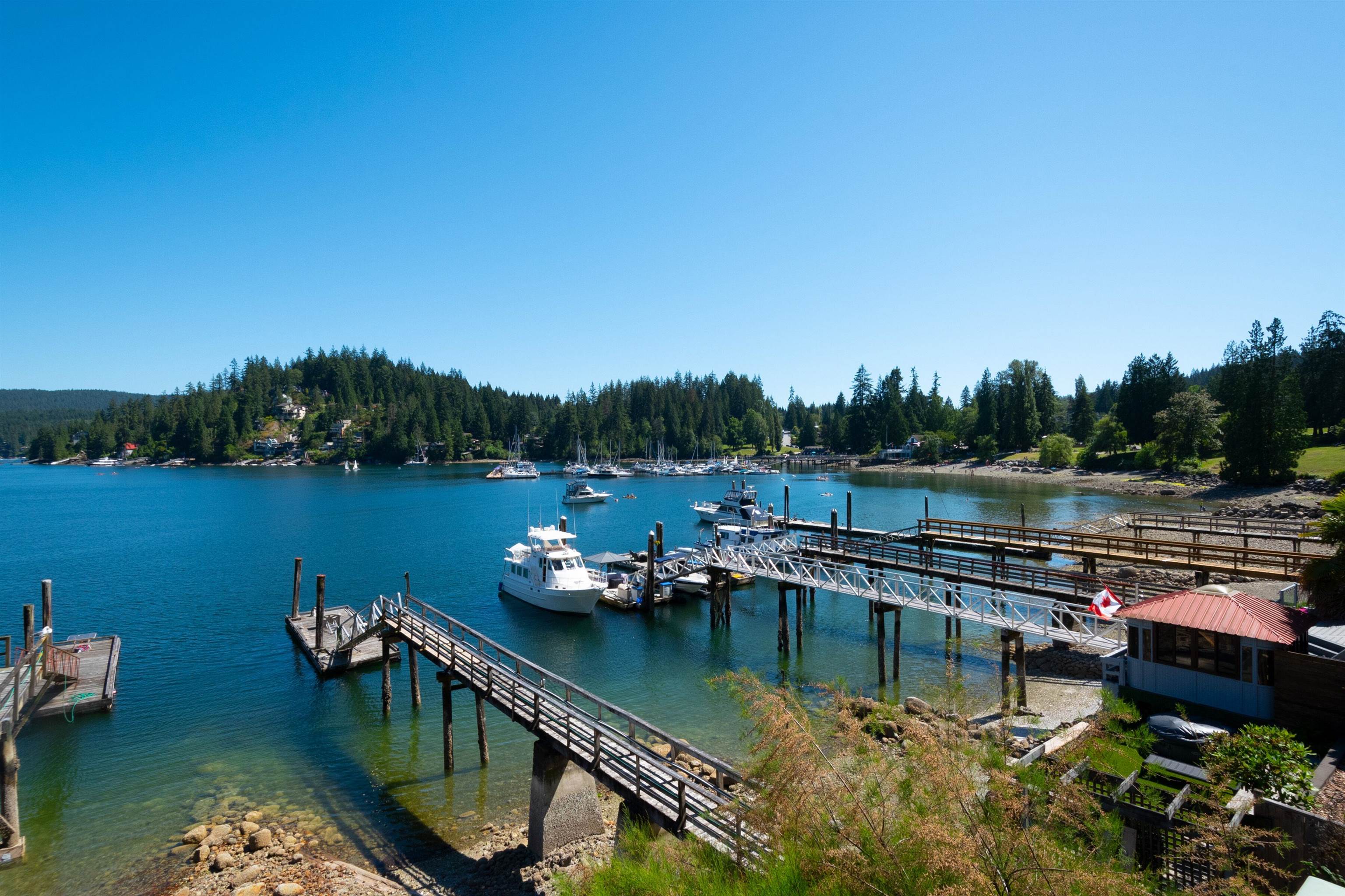 Listing image of 2564 PANORAMA DRIVE
