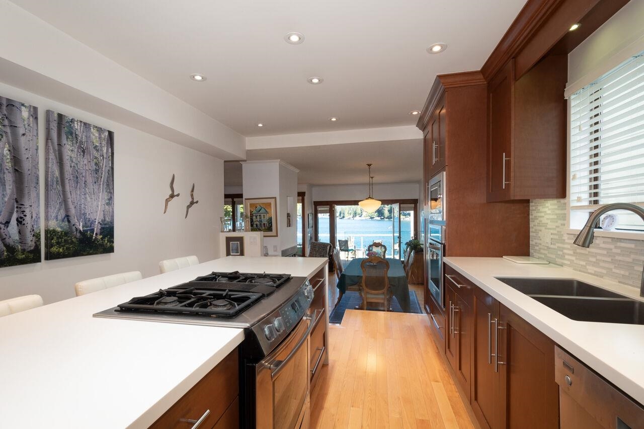 Listing image of 2564 PANORAMA DRIVE