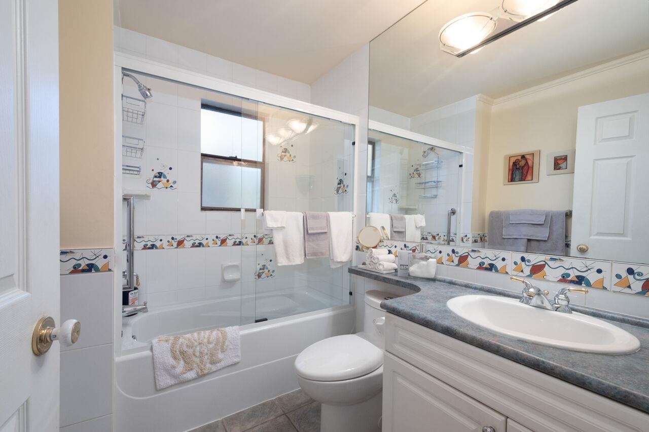 Listing image of 2564 PANORAMA DRIVE