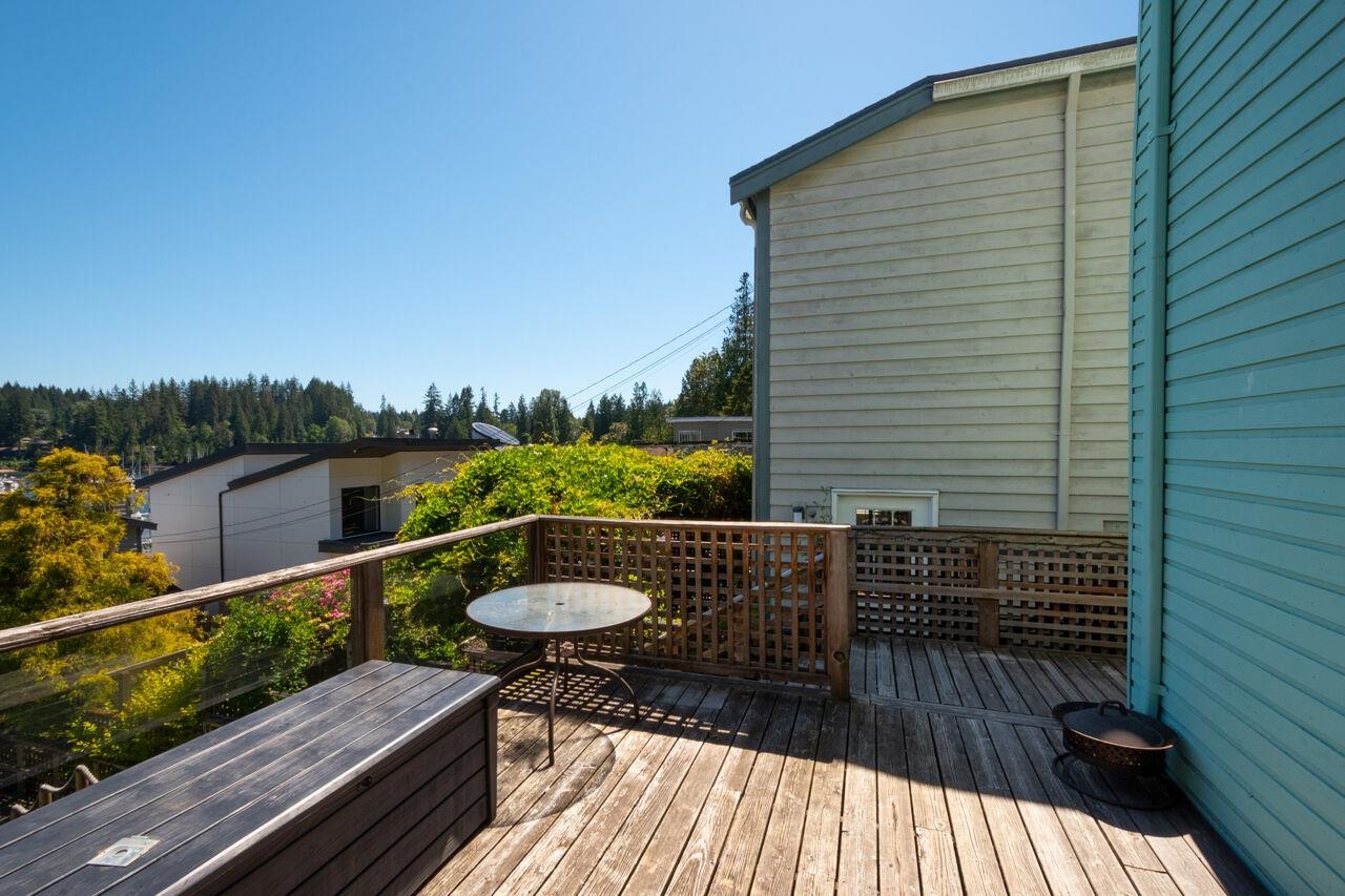 Listing image of 2564 PANORAMA DRIVE