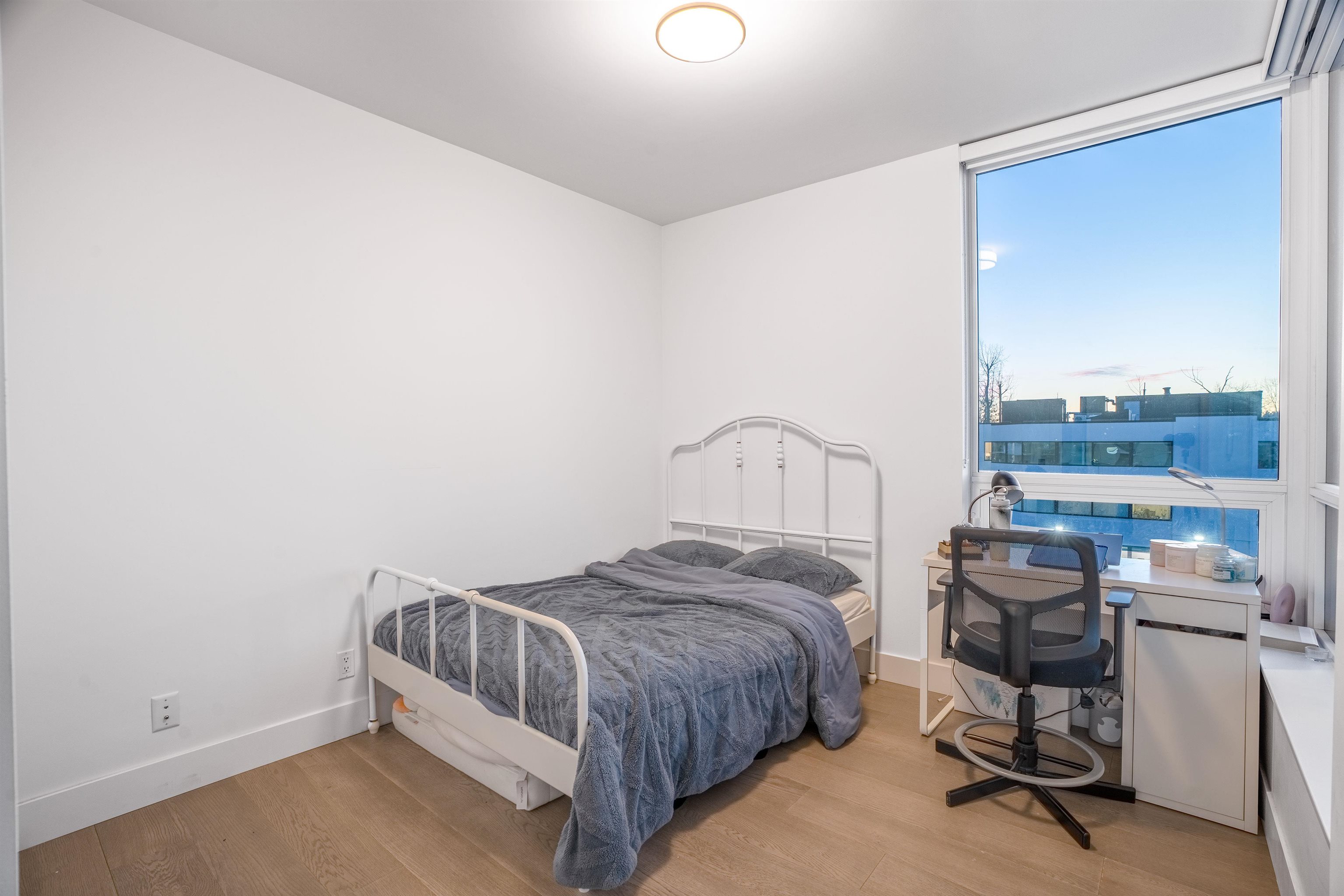 Listing image of 306 1675 LIONS GATE LANE