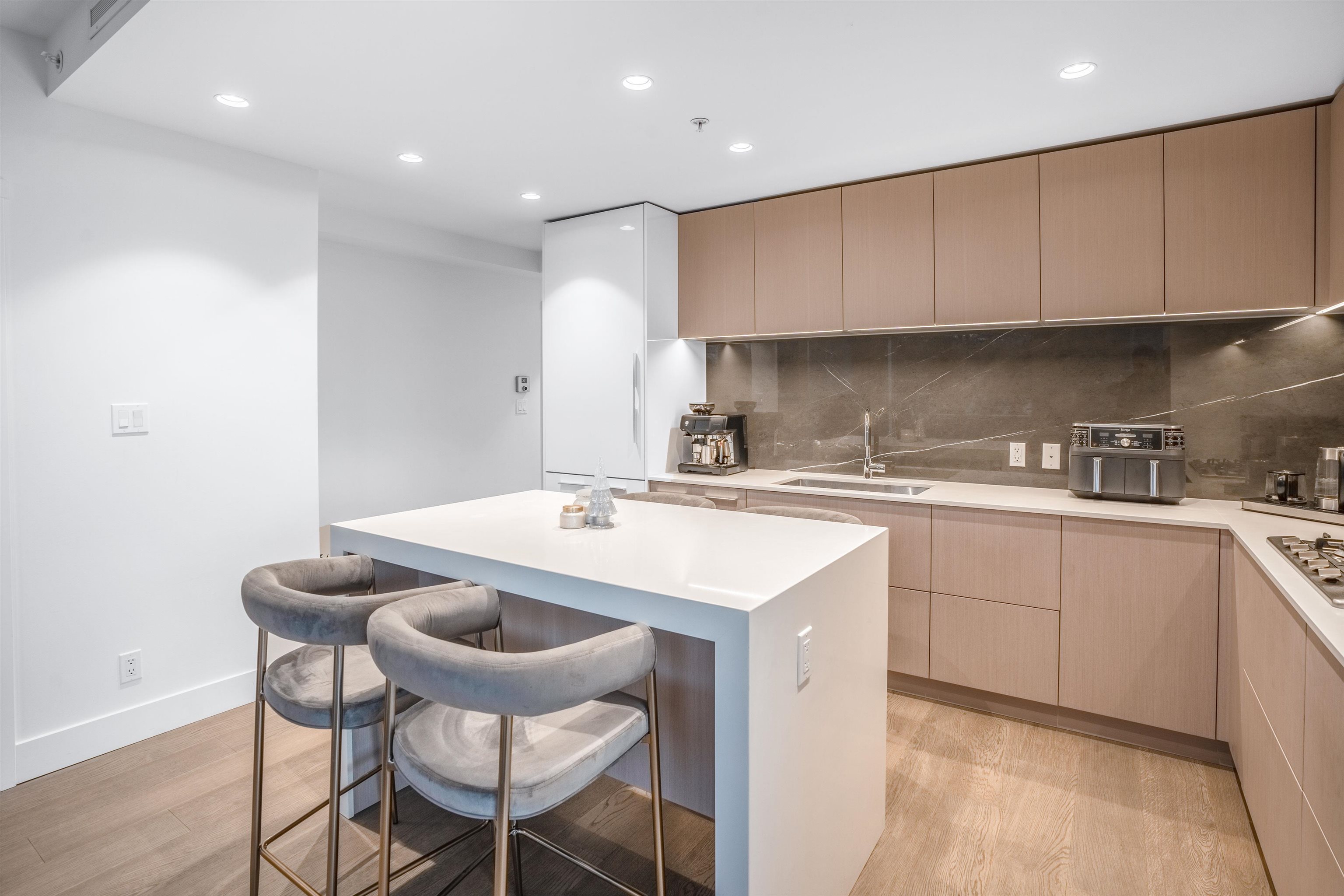 Listing image of 306 1675 LIONS GATE LANE