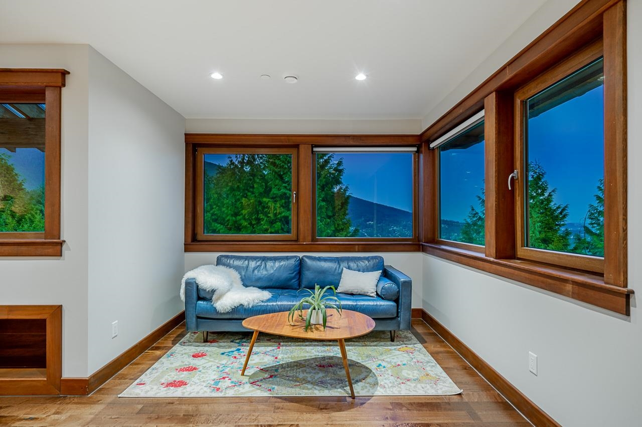 Listing image of 561 BALLANTREE ROAD