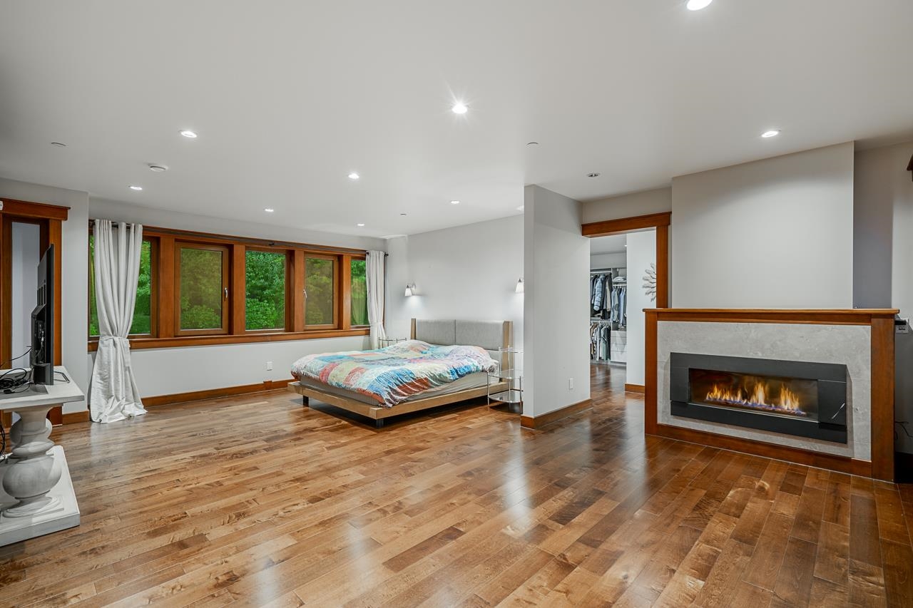 Listing image of 561 BALLANTREE ROAD