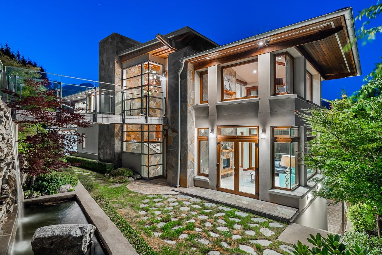 Listing image of 561 BALLANTREE ROAD