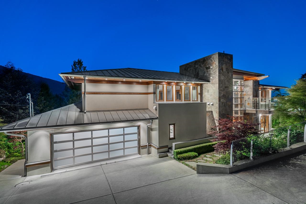 Listing image of 561 BALLANTREE ROAD