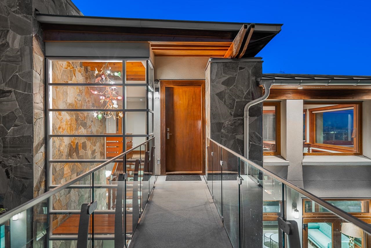 Listing image of 561 BALLANTREE ROAD