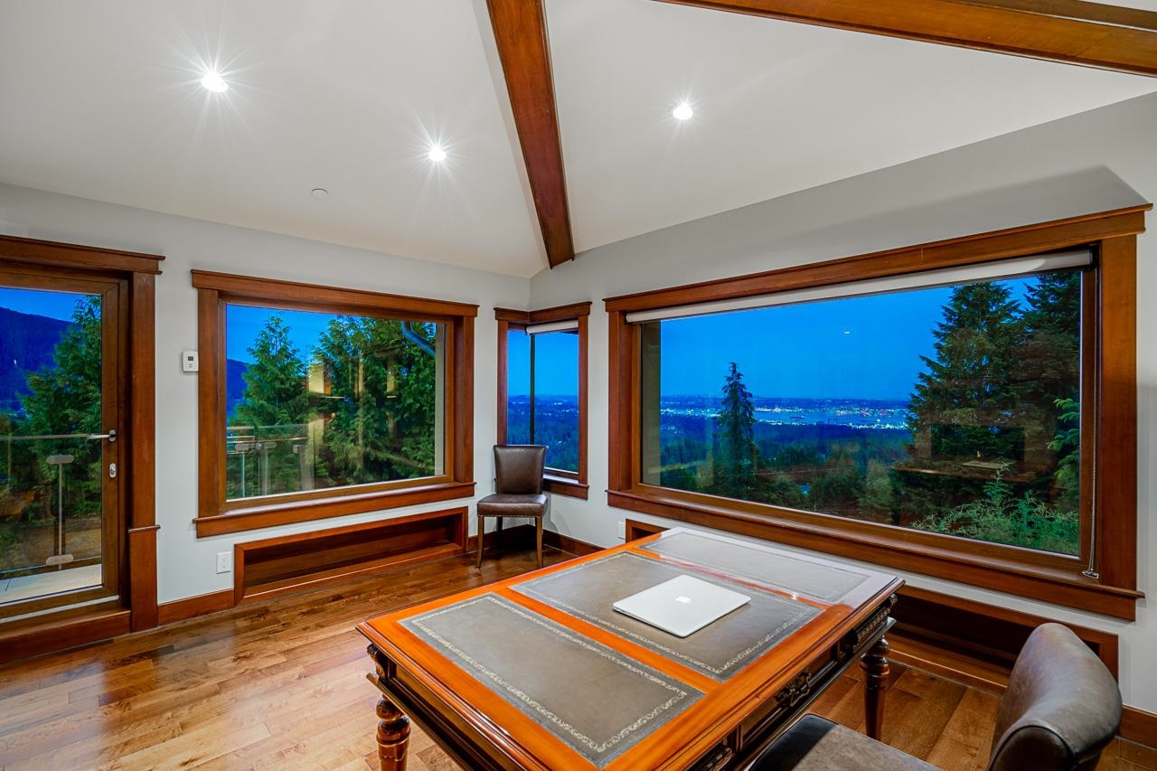 Listing image of 561 BALLANTREE ROAD
