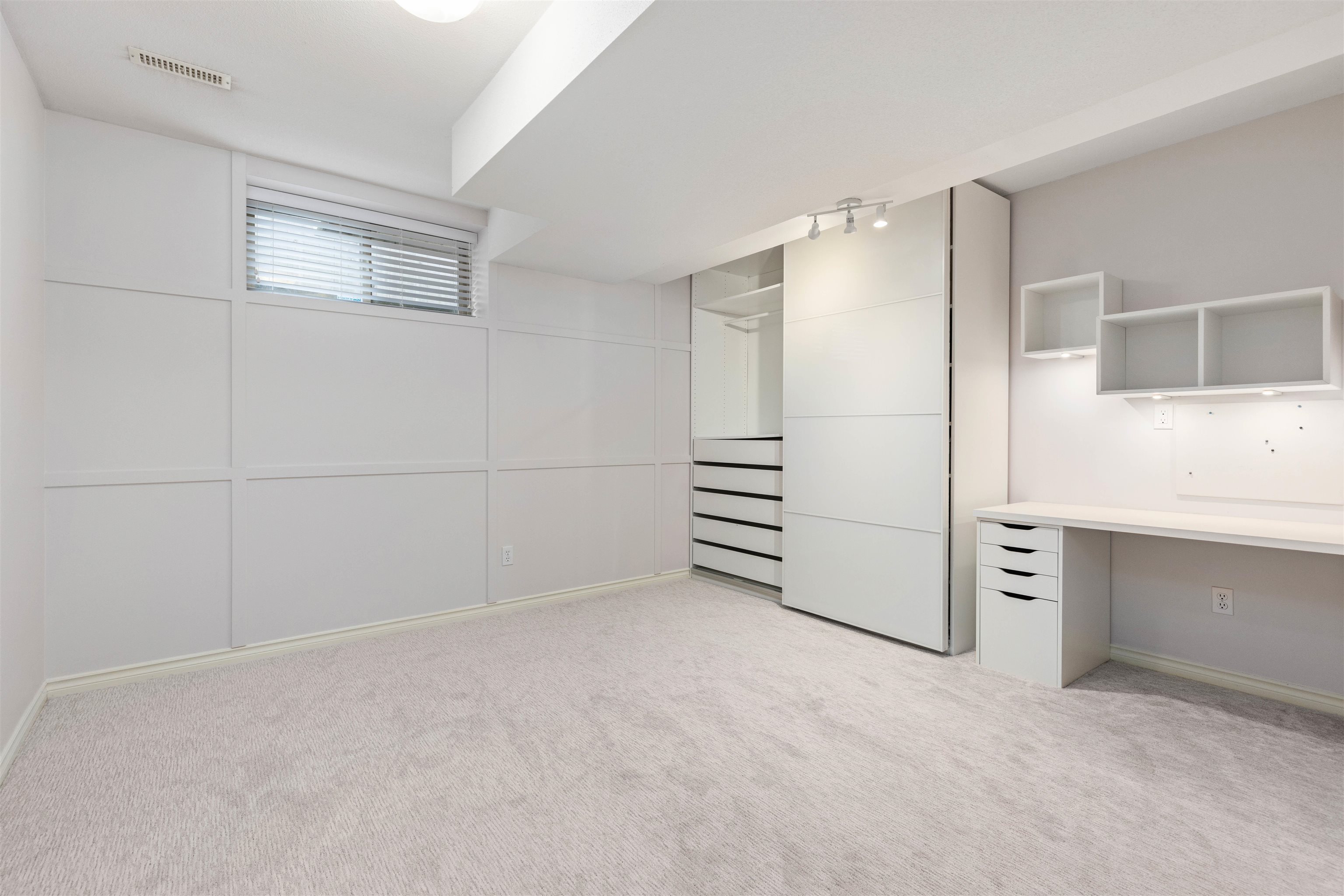 Listing image of 1279 ELDON ROAD