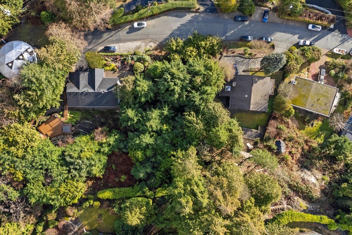 Listing image of 478 CRAIGMOHR DRIVE