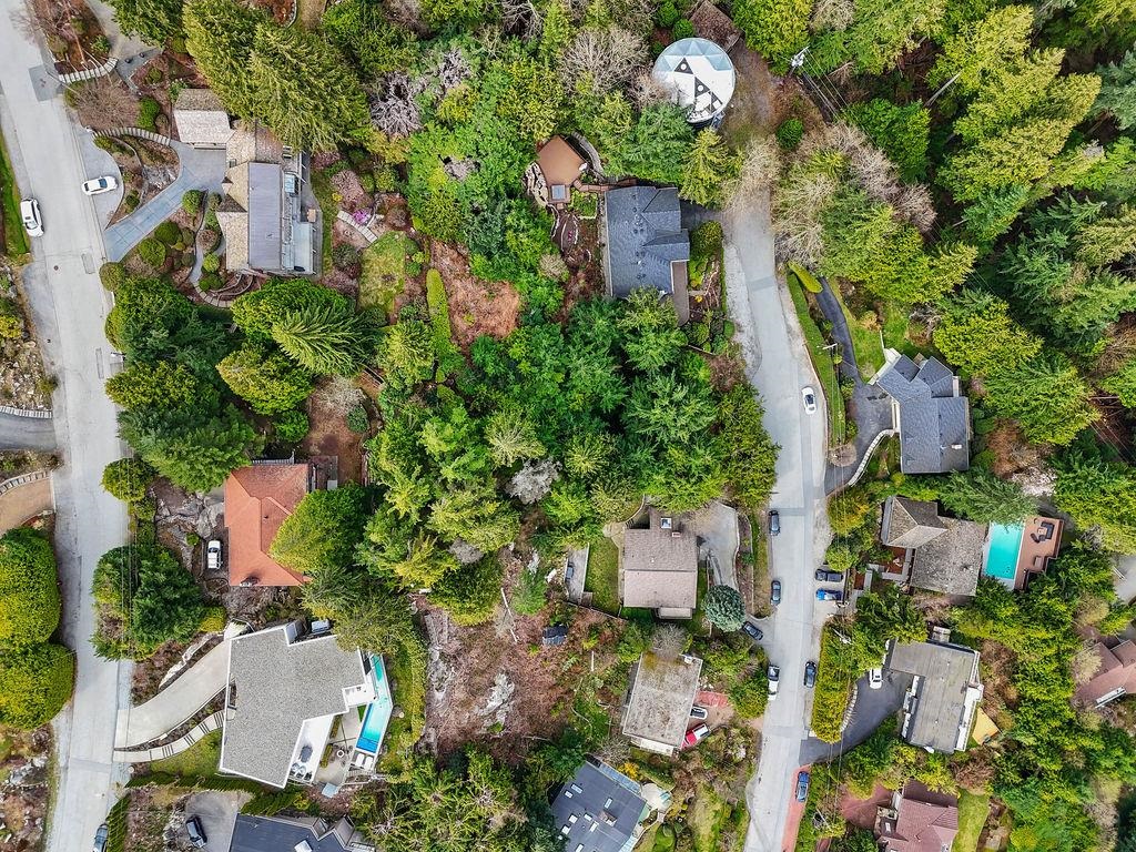 Listing image of 478 CRAIGMOHR DRIVE