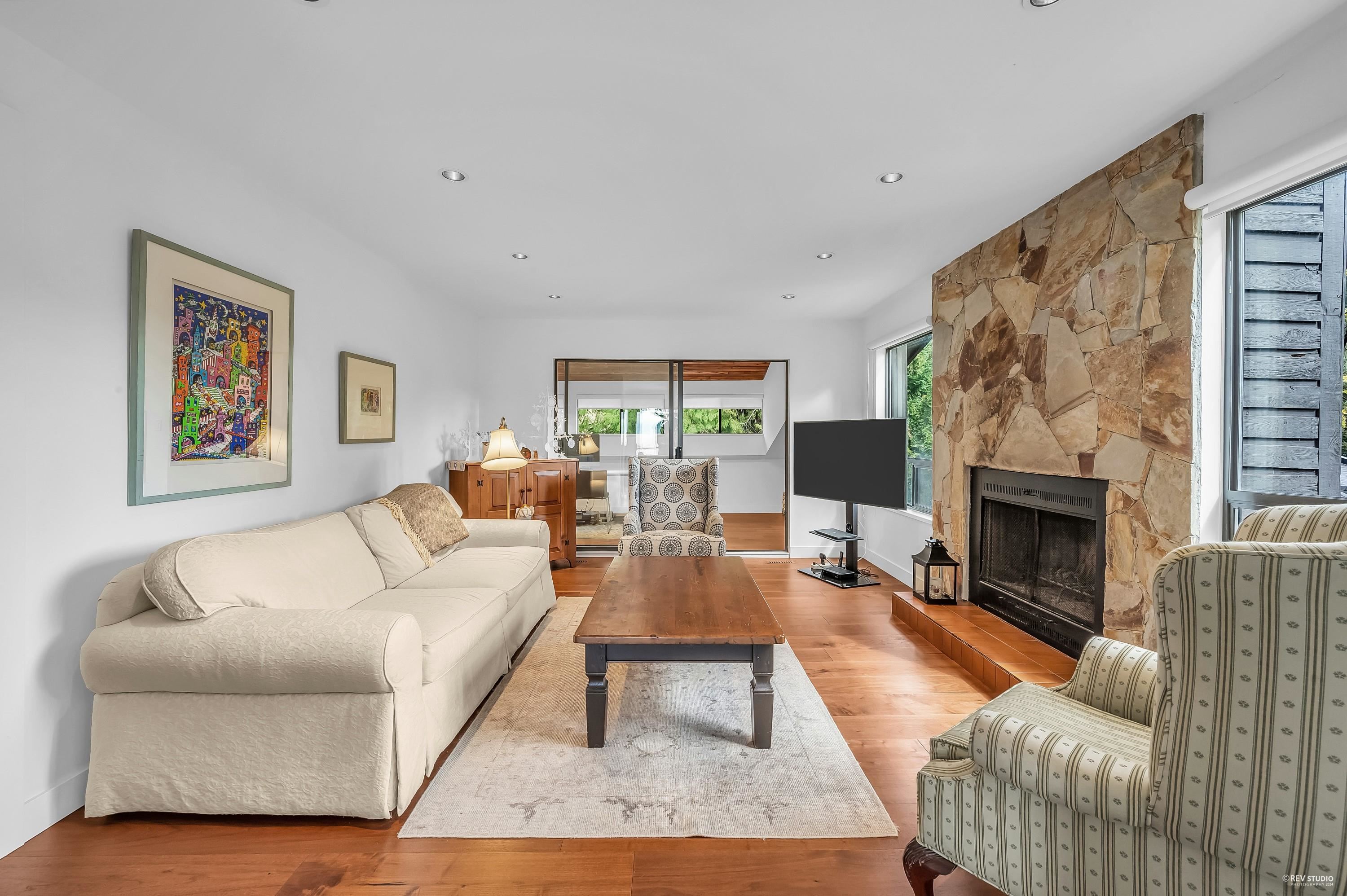 Listing image of 5312 MARINE DRIVE