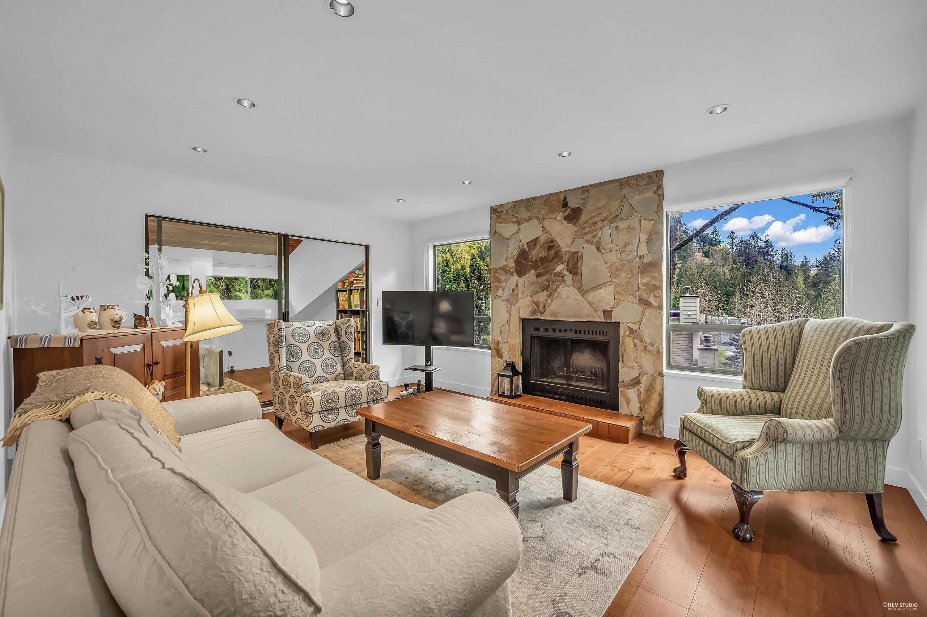 Listing image of 5312 MARINE DRIVE