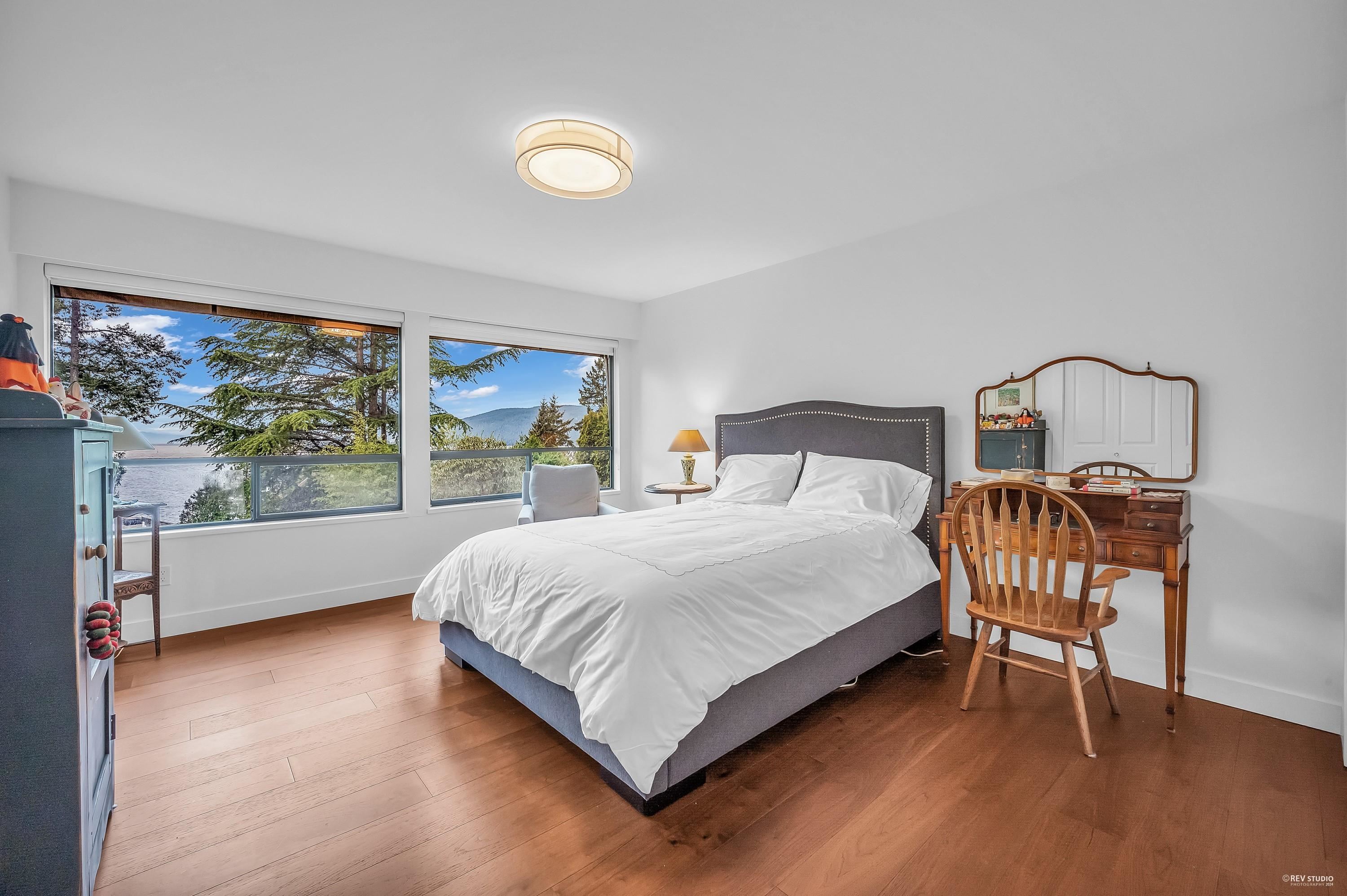 Listing image of 5312 MARINE DRIVE