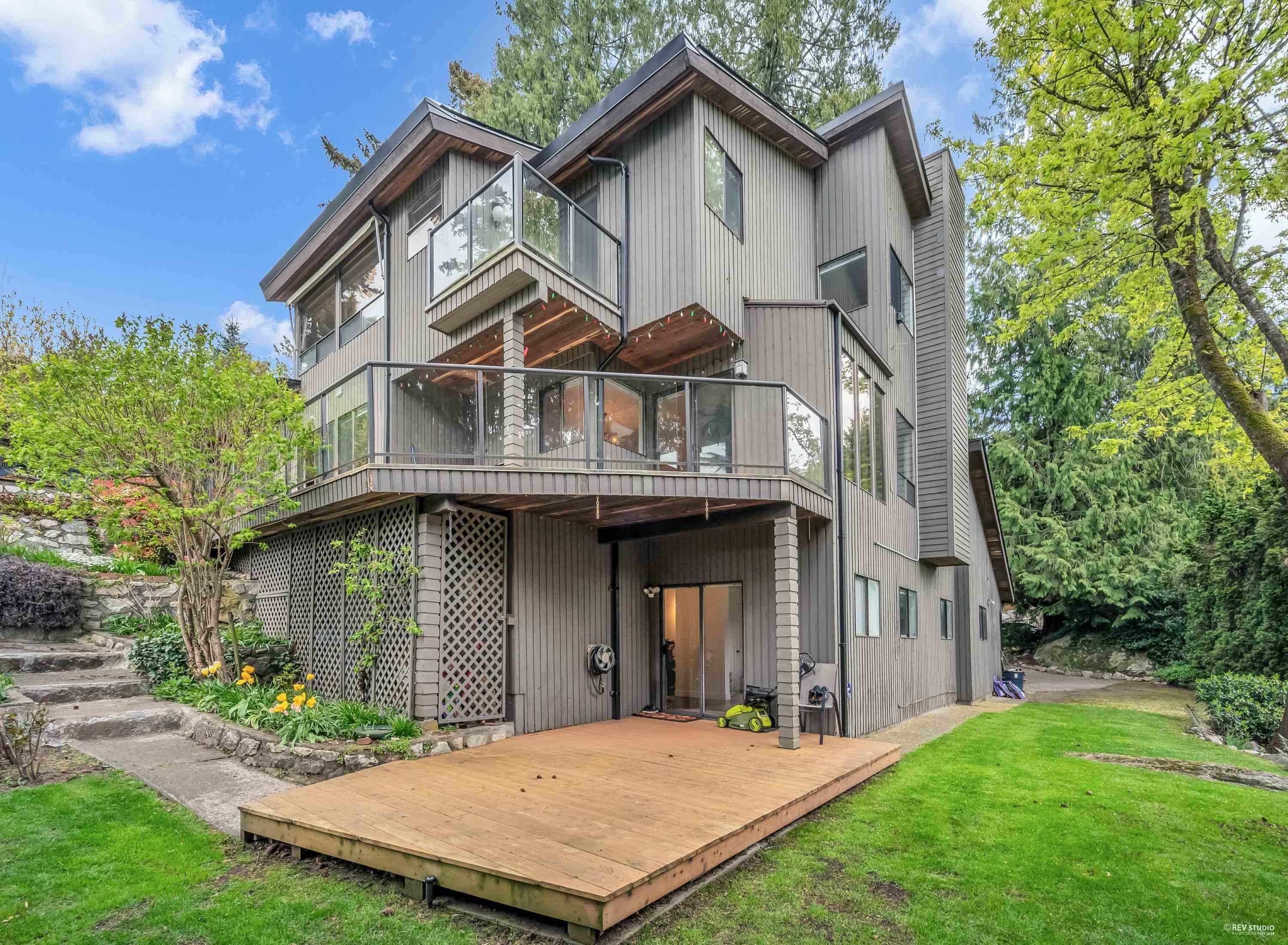 Listing image of 5312 MARINE DRIVE