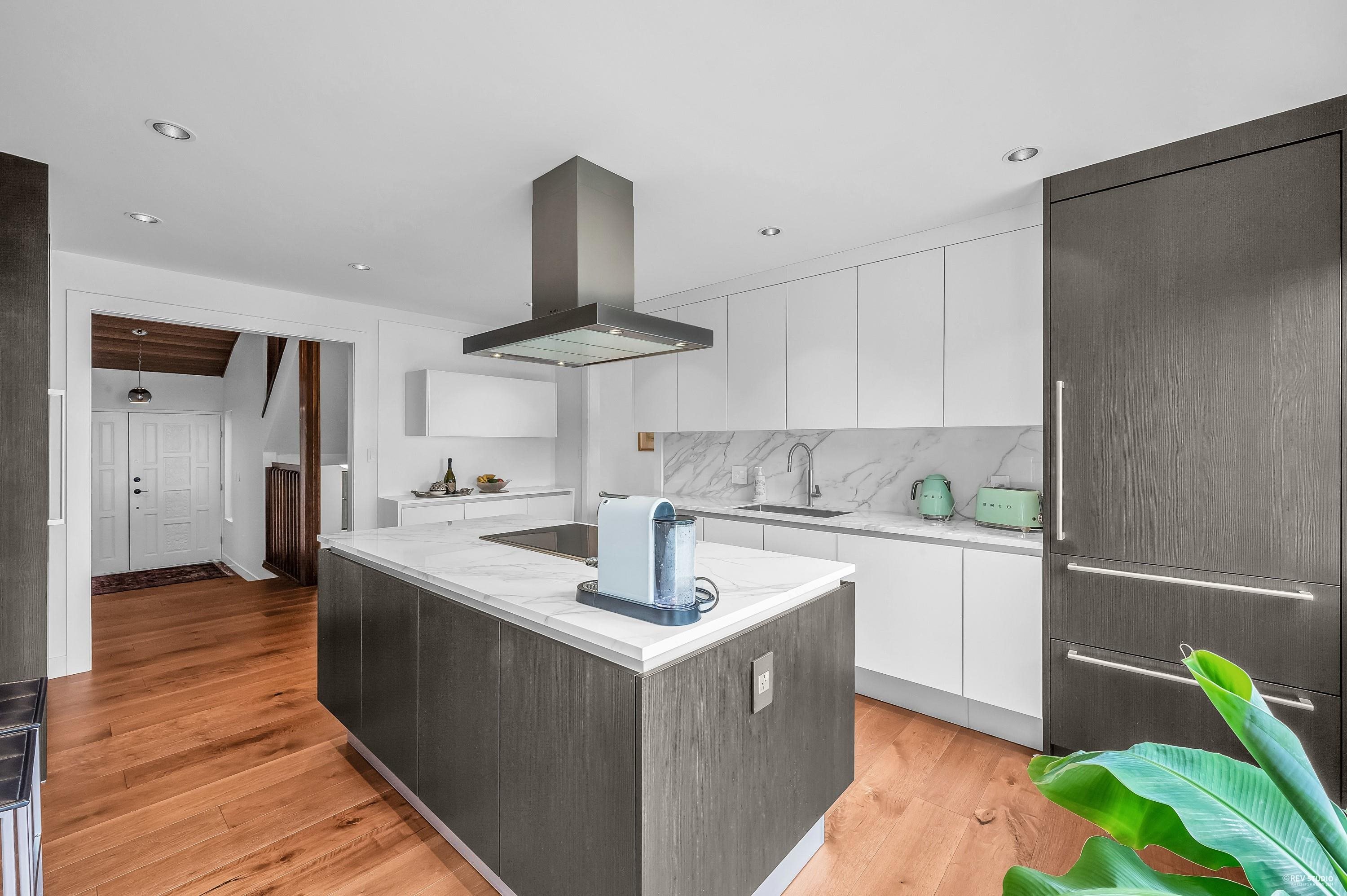 Listing image of 5312 MARINE DRIVE