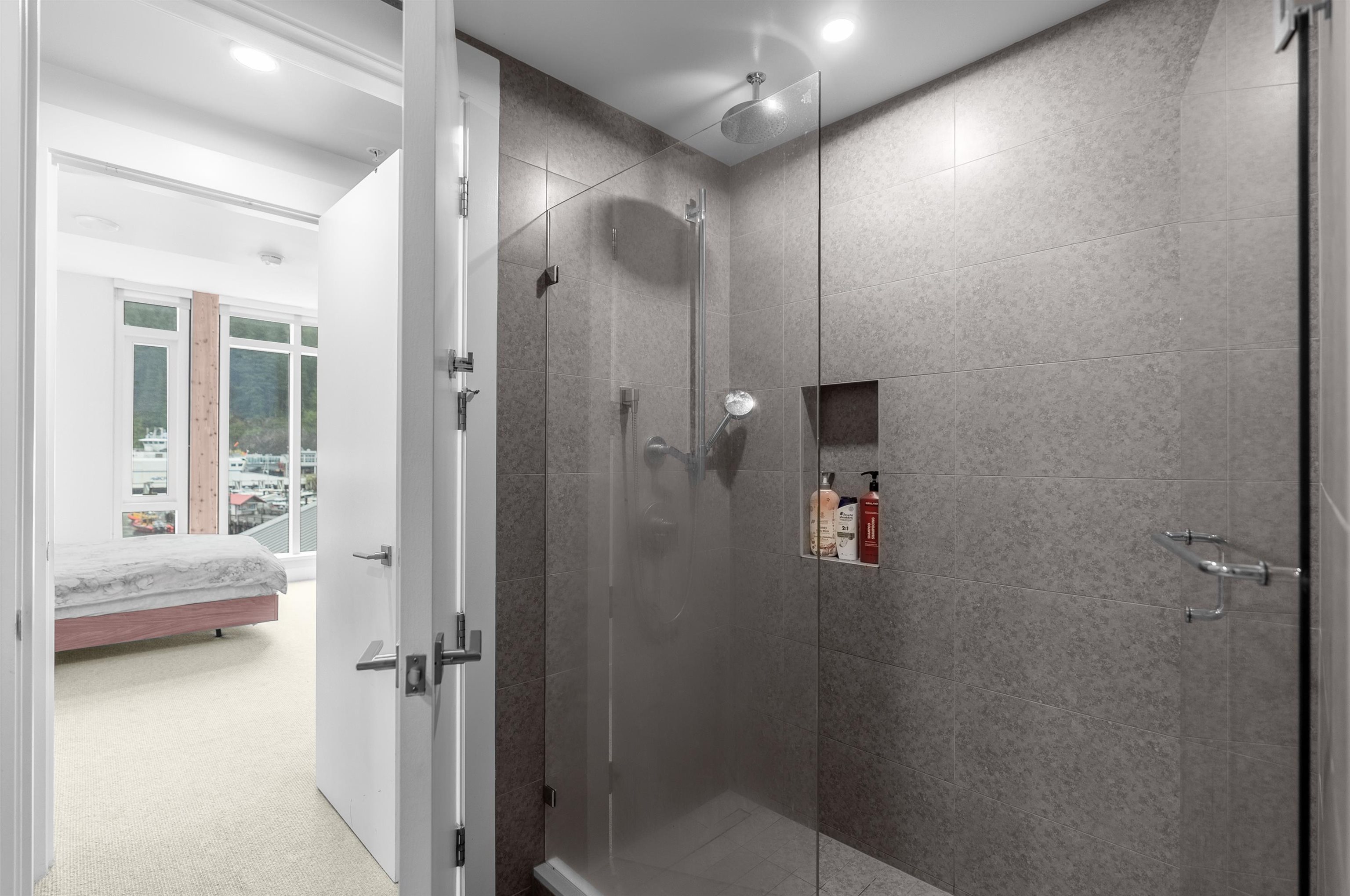 Listing image of 309 6707 NELSON AVENUE