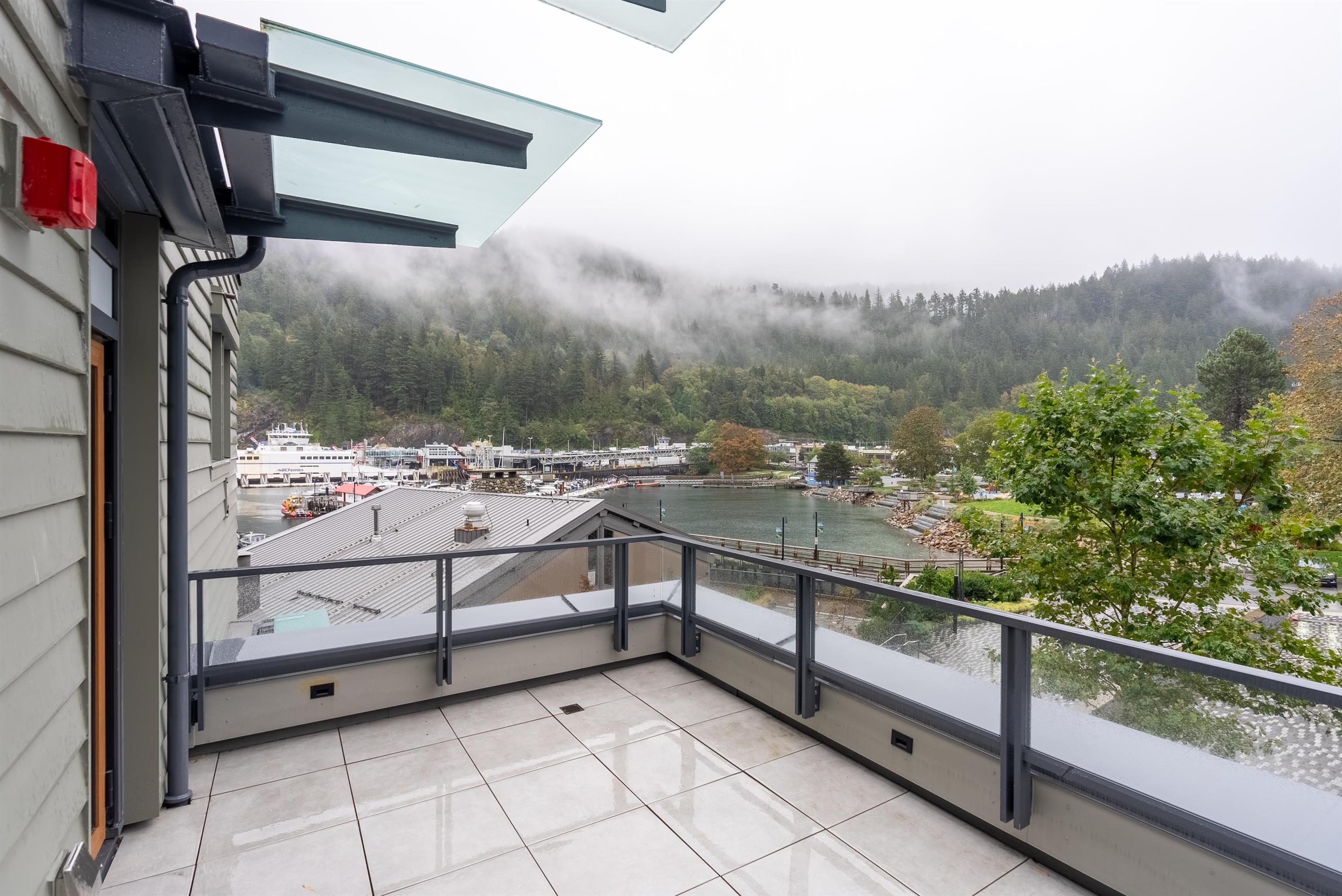 Listing image of 309 6707 NELSON AVENUE