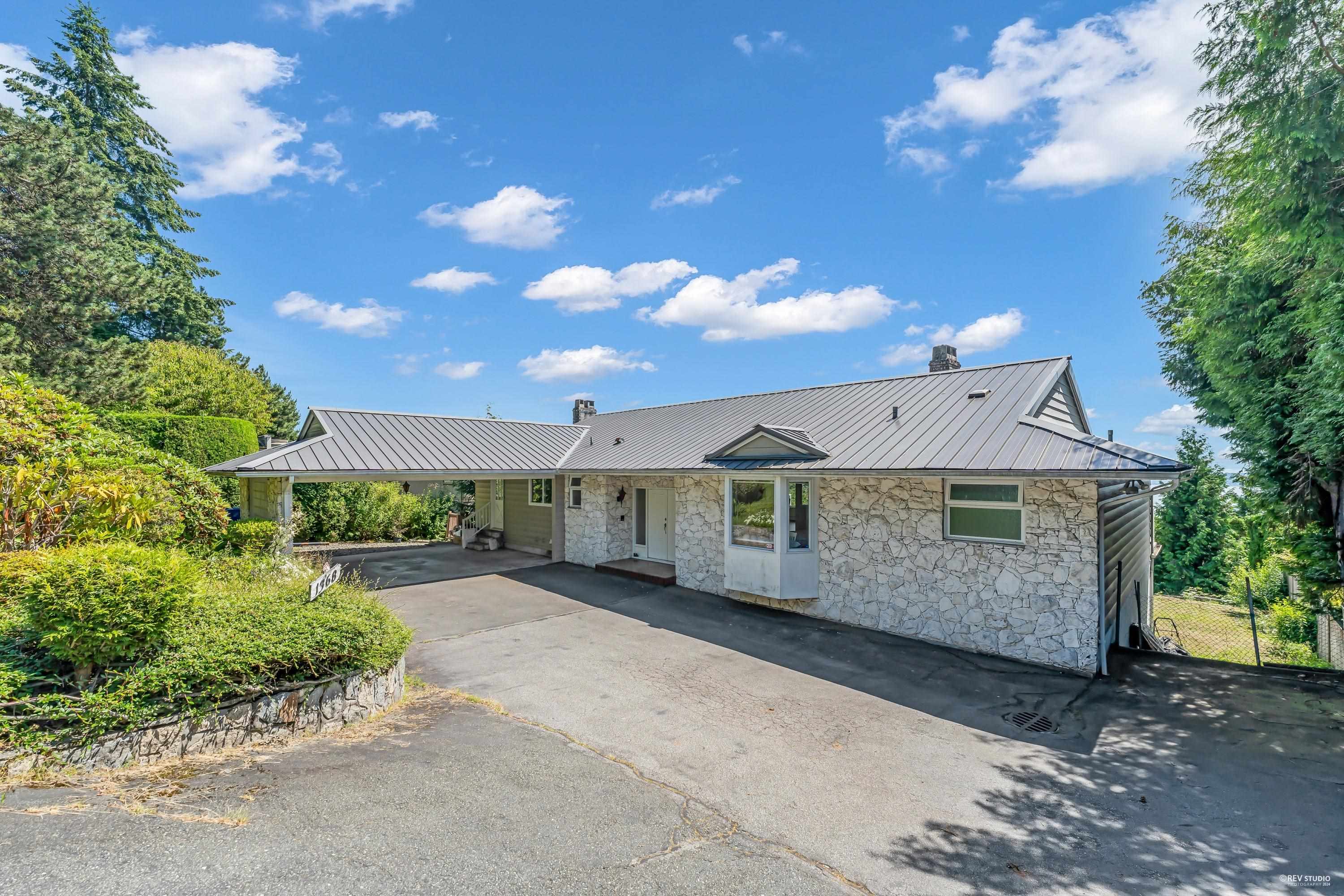Listing image of 1368 TYROL ROAD