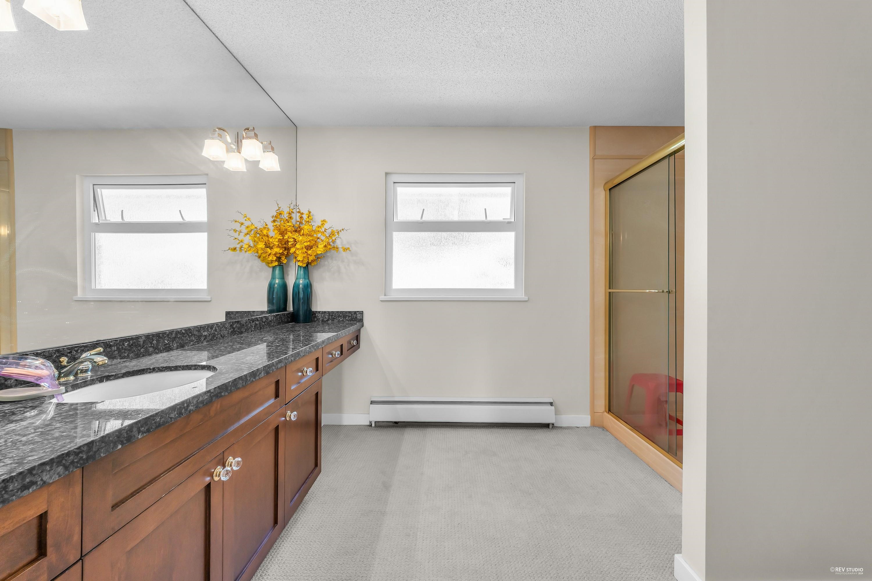 Listing image of 1368 TYROL ROAD