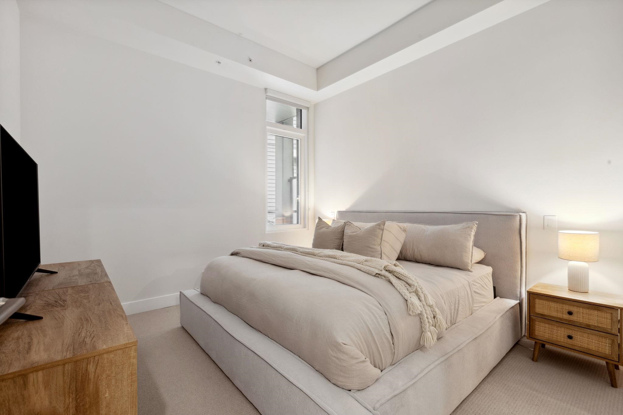 Listing image of 203 6693 NELSON AVENUE