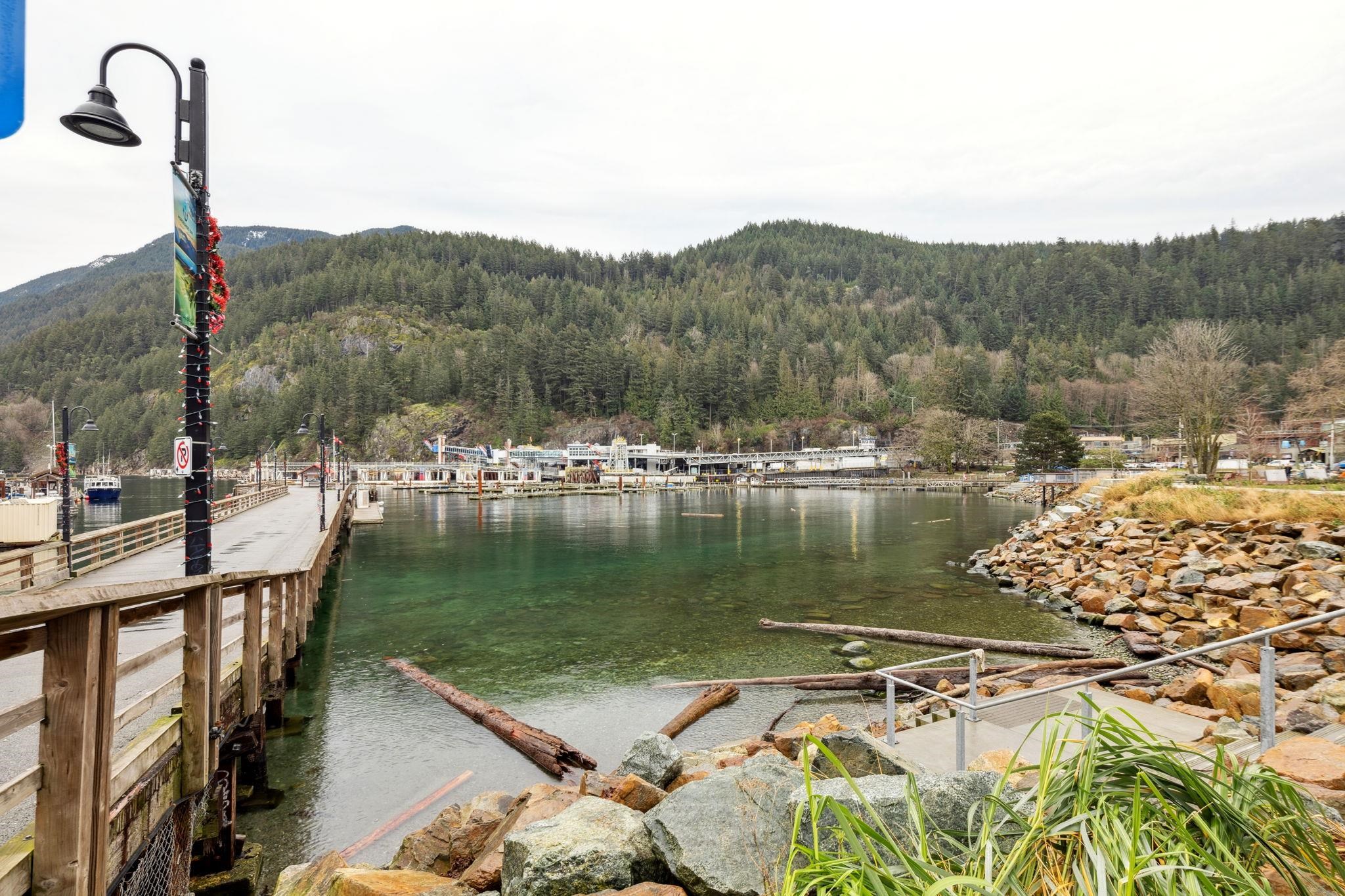 Listing image of 203 6693 NELSON AVENUE