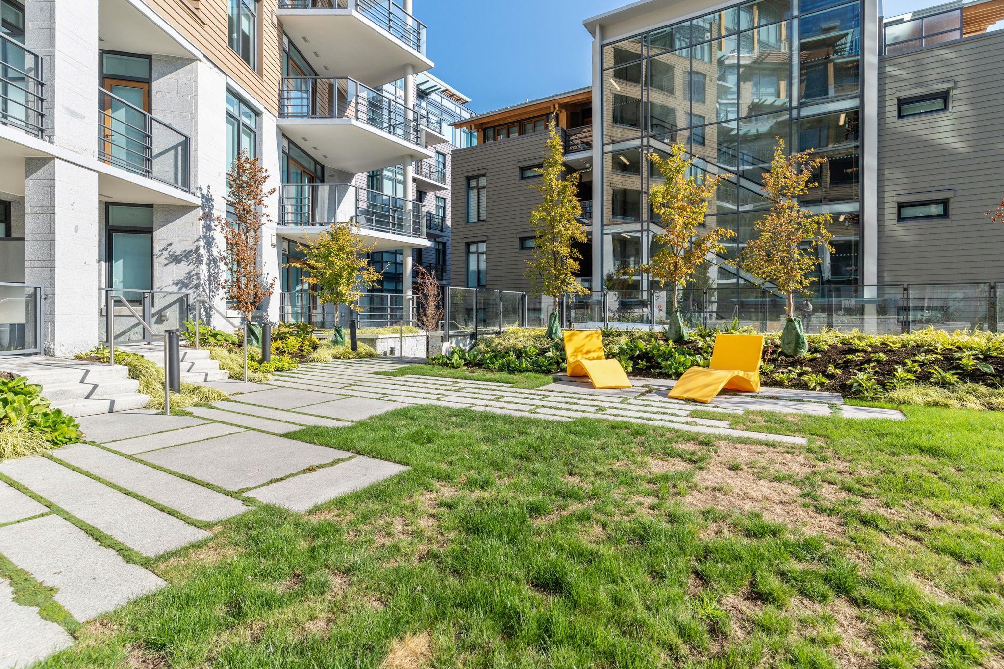 Listing image of 203 6693 NELSON AVENUE
