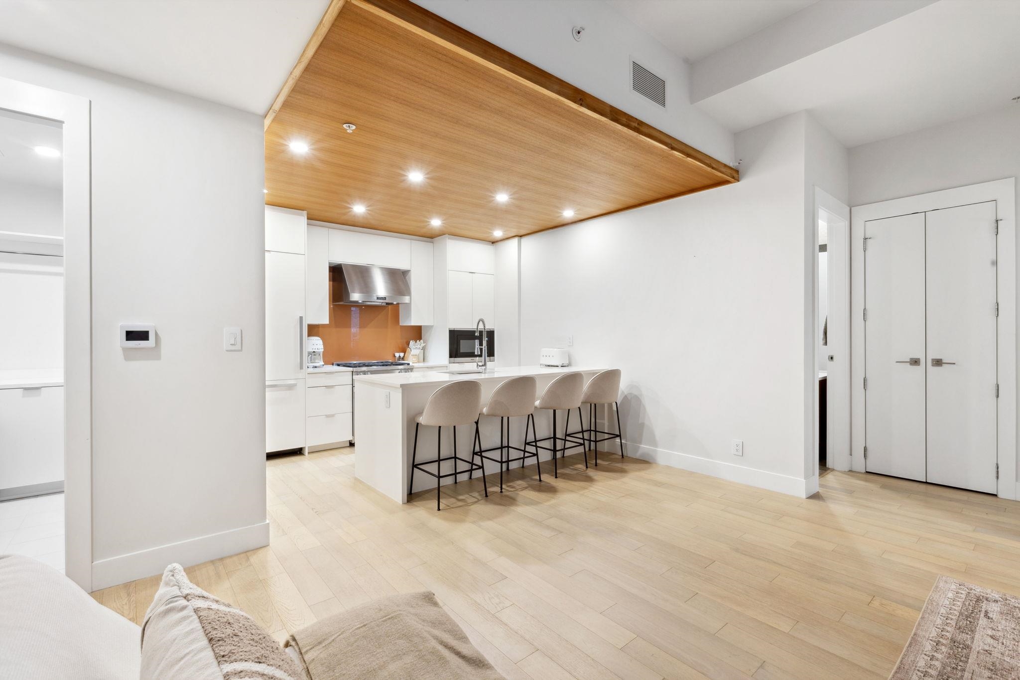 Listing image of 203 6693 NELSON AVENUE