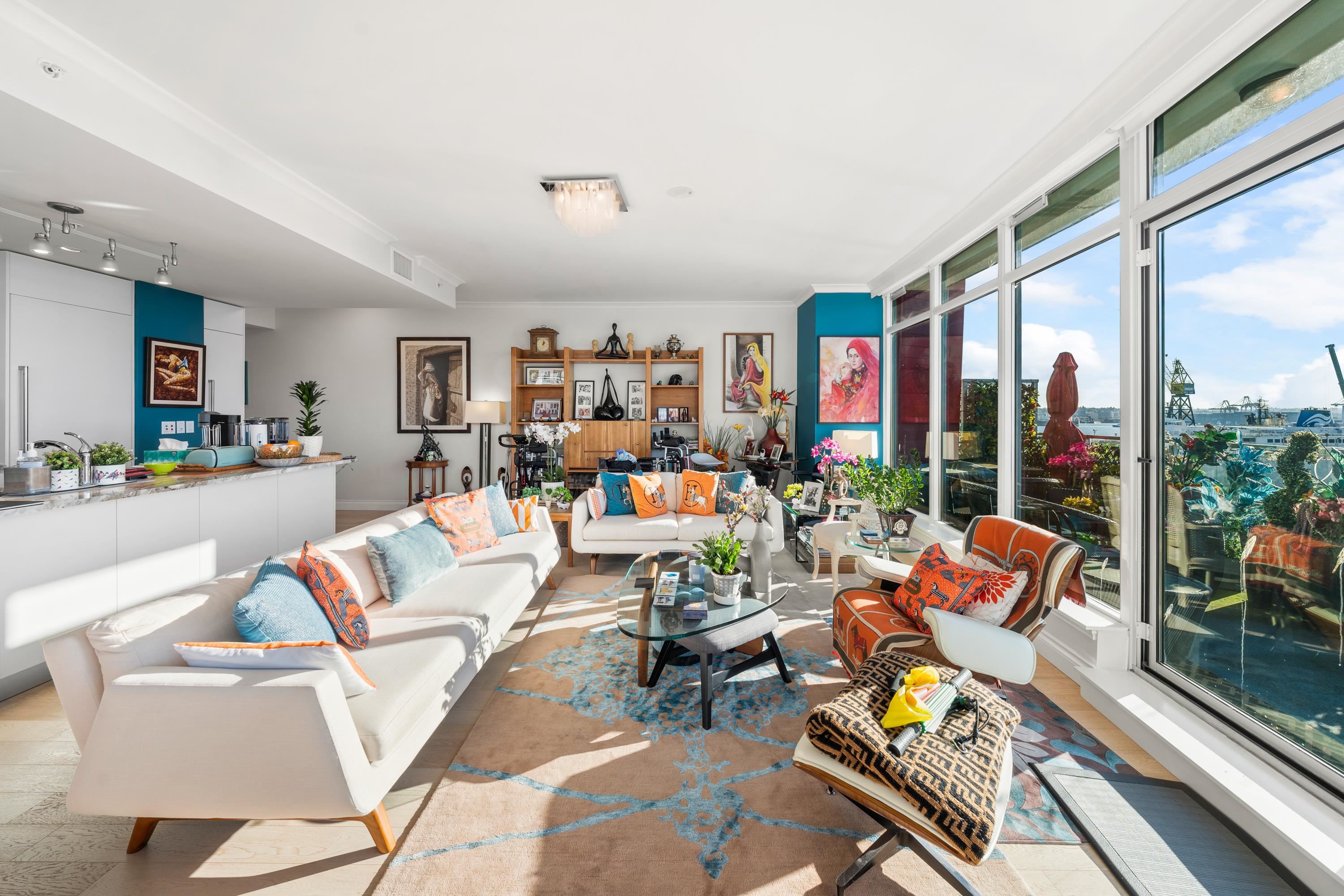 Listing image of 802 185 VICTORY SHIP WAY