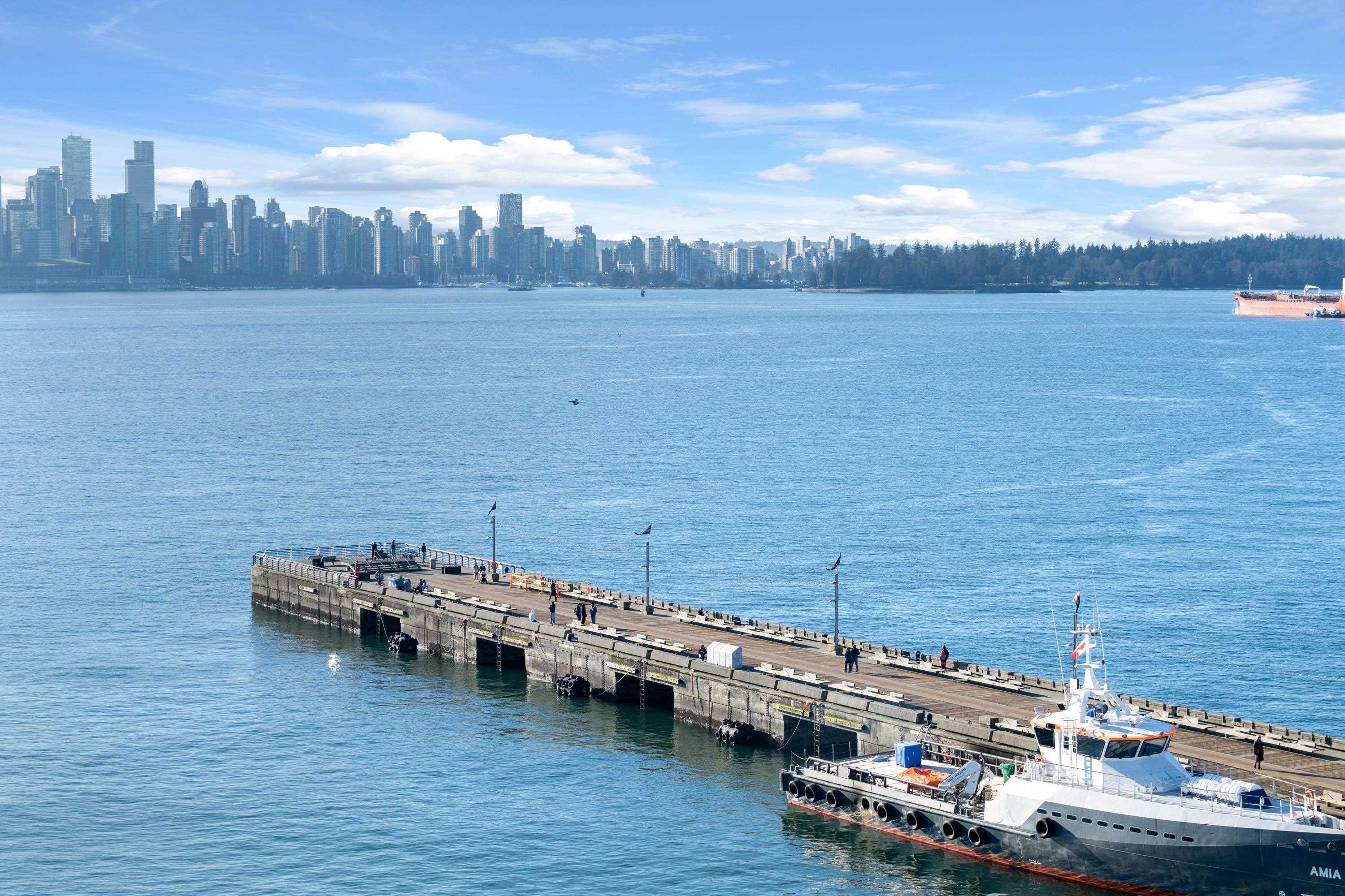Listing image of 802 185 VICTORY SHIP WAY