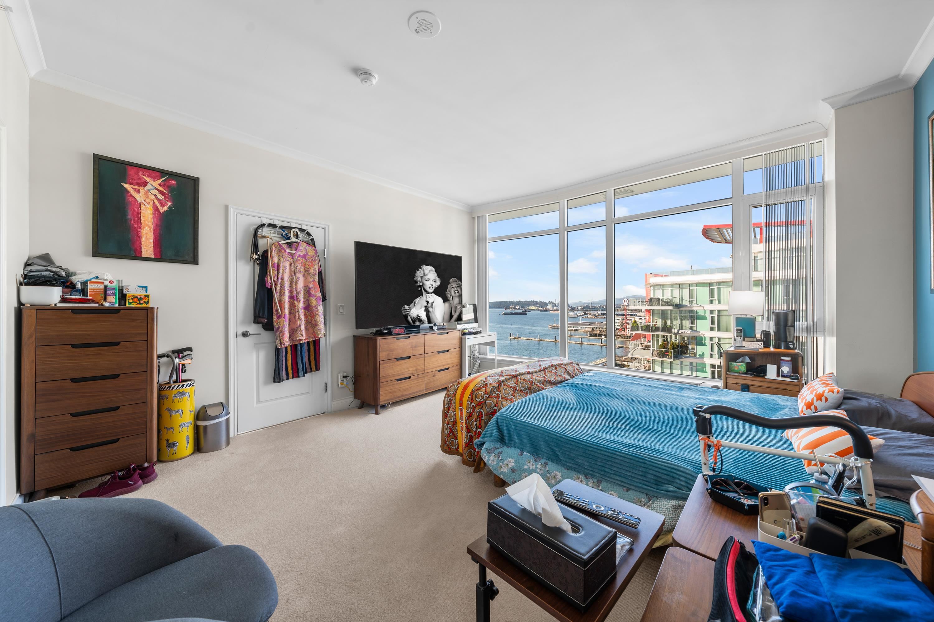 Listing image of 802 185 VICTORY SHIP WAY