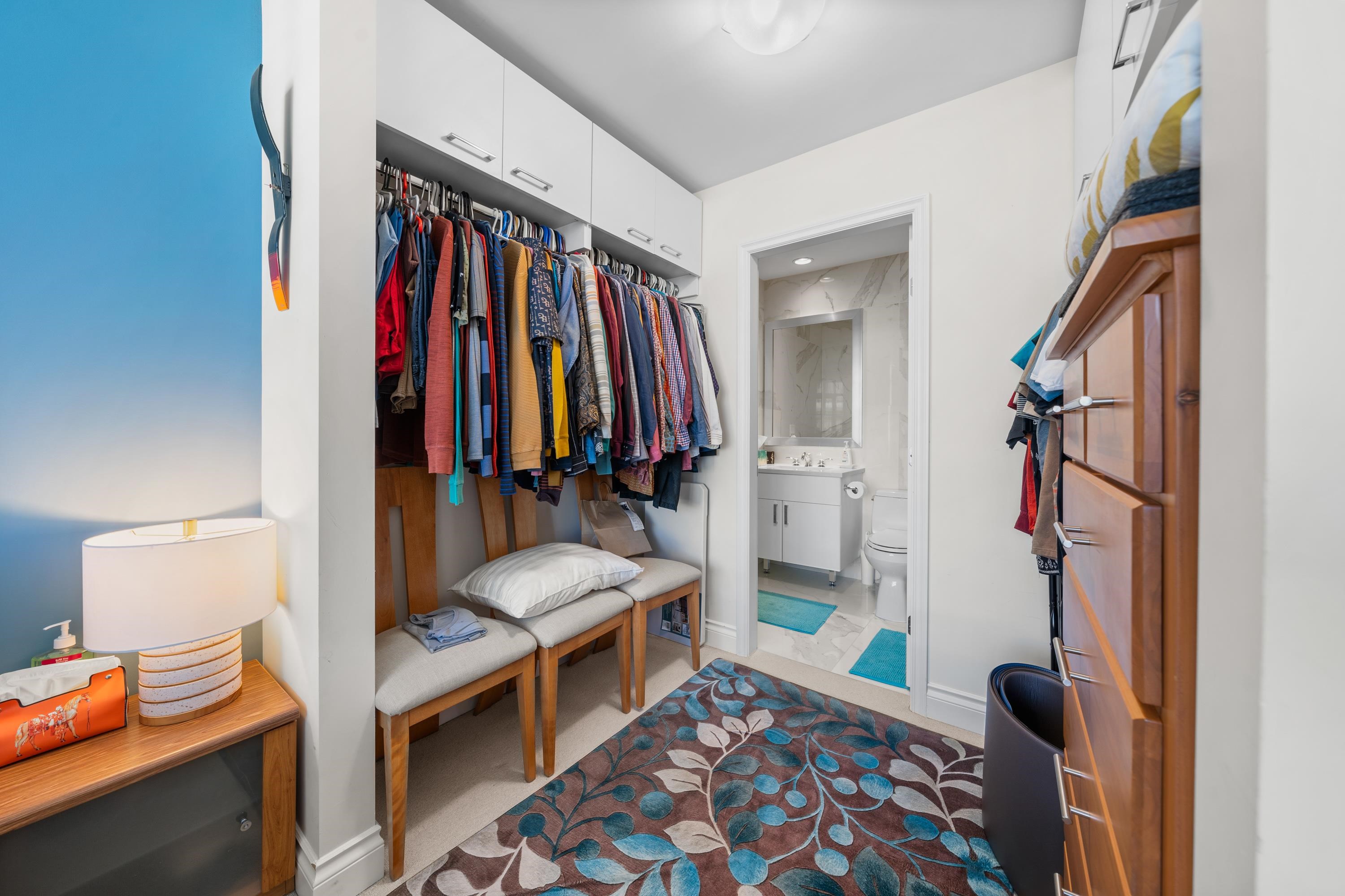 Listing image of 802 185 VICTORY SHIP WAY
