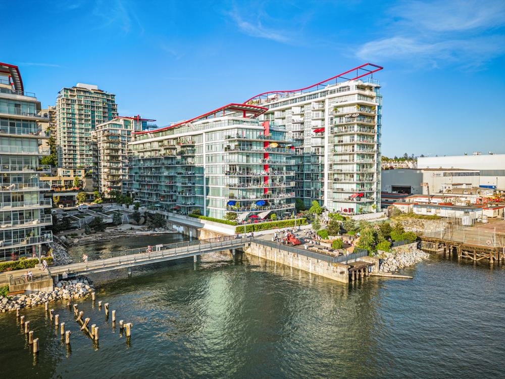 Listing image of 802 185 VICTORY SHIP WAY