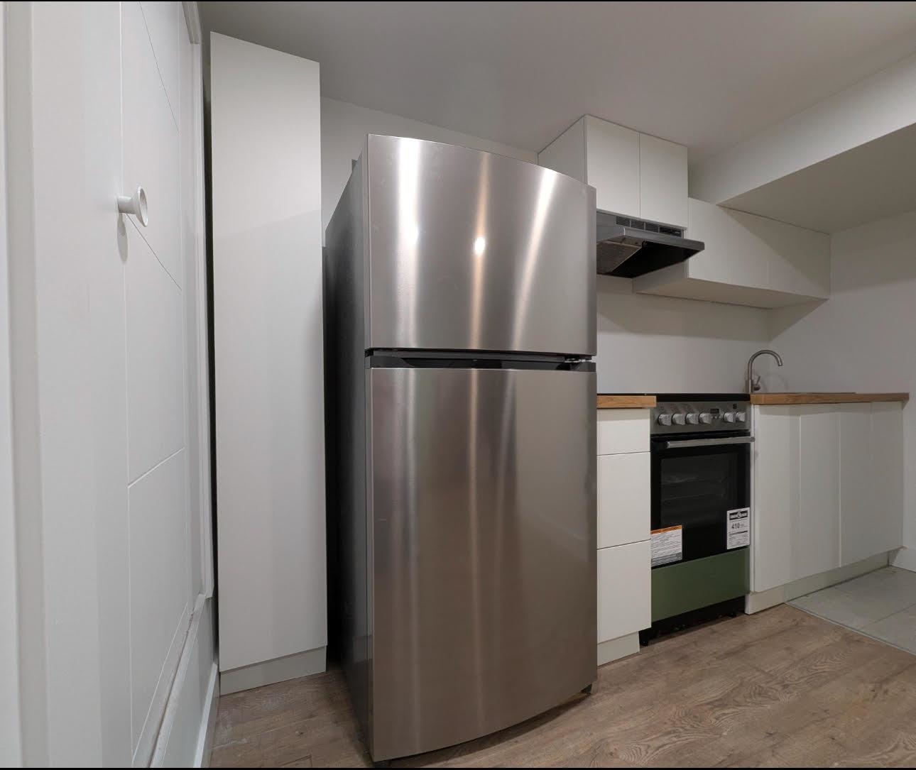 Listing image of 181 W WINDSOR ROAD