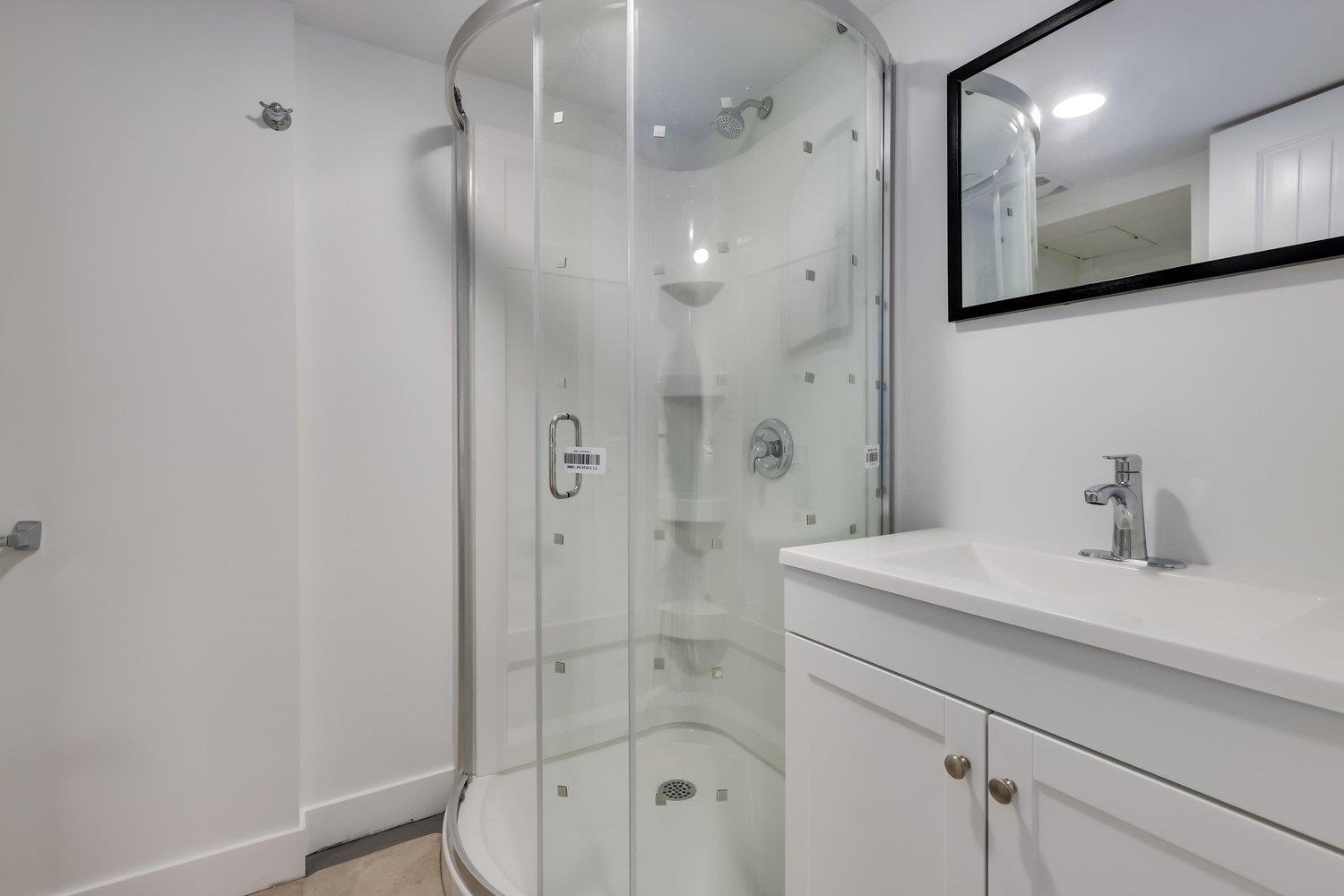 Listing image of 181 W WINDSOR ROAD