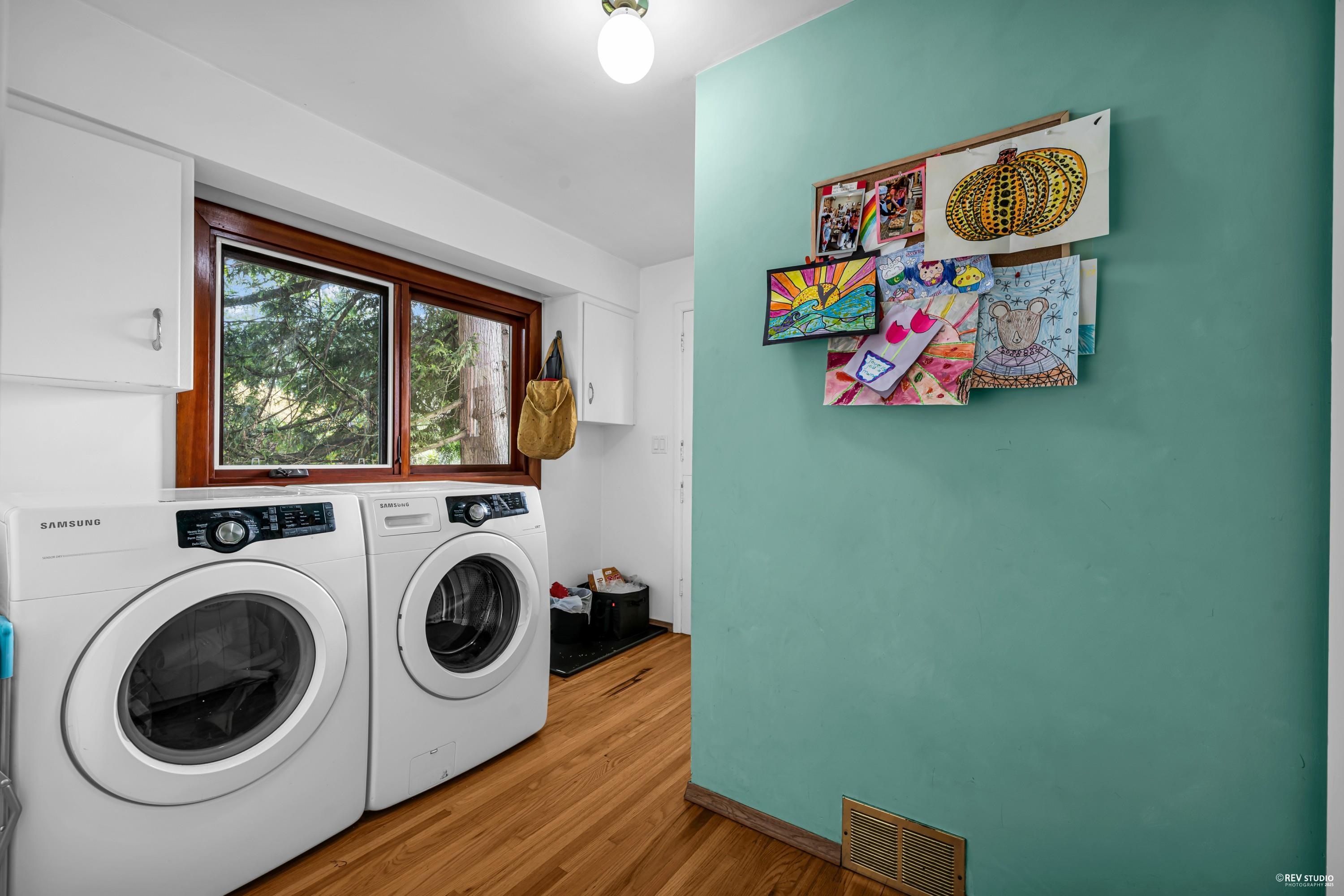 Listing image of 1488 PALMERSTON AVENUE