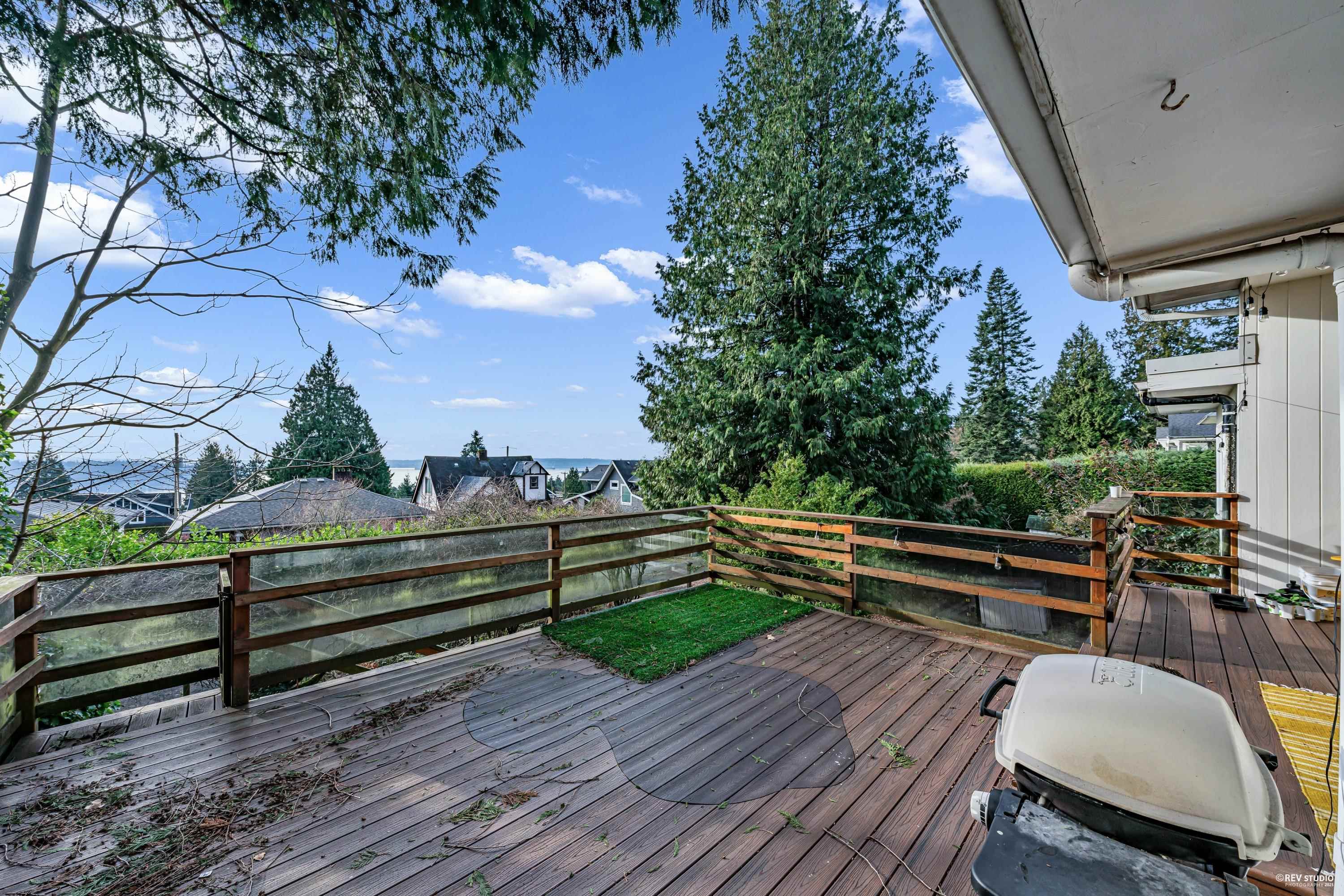 Listing image of 1488 PALMERSTON AVENUE
