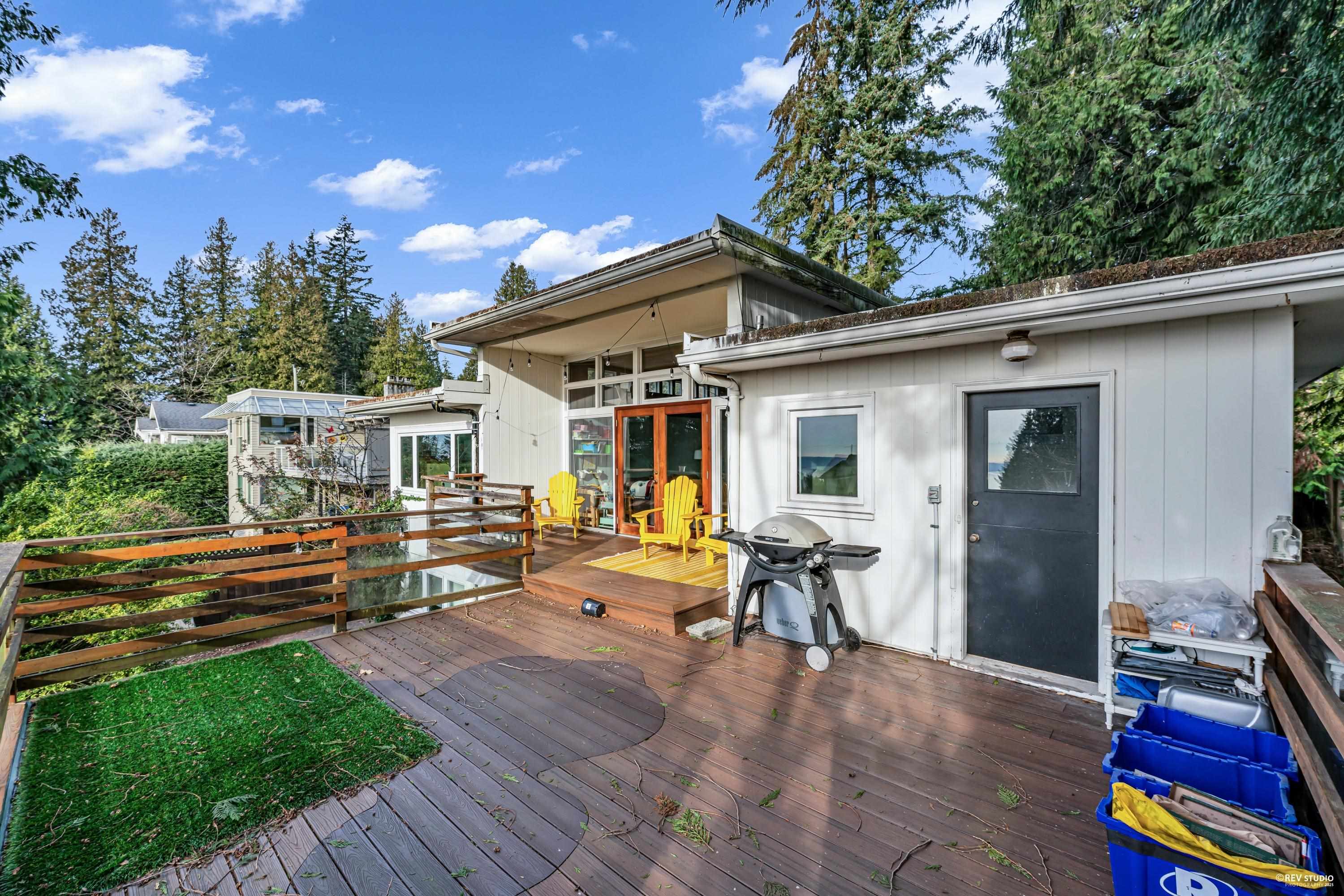 Listing image of 1488 PALMERSTON AVENUE