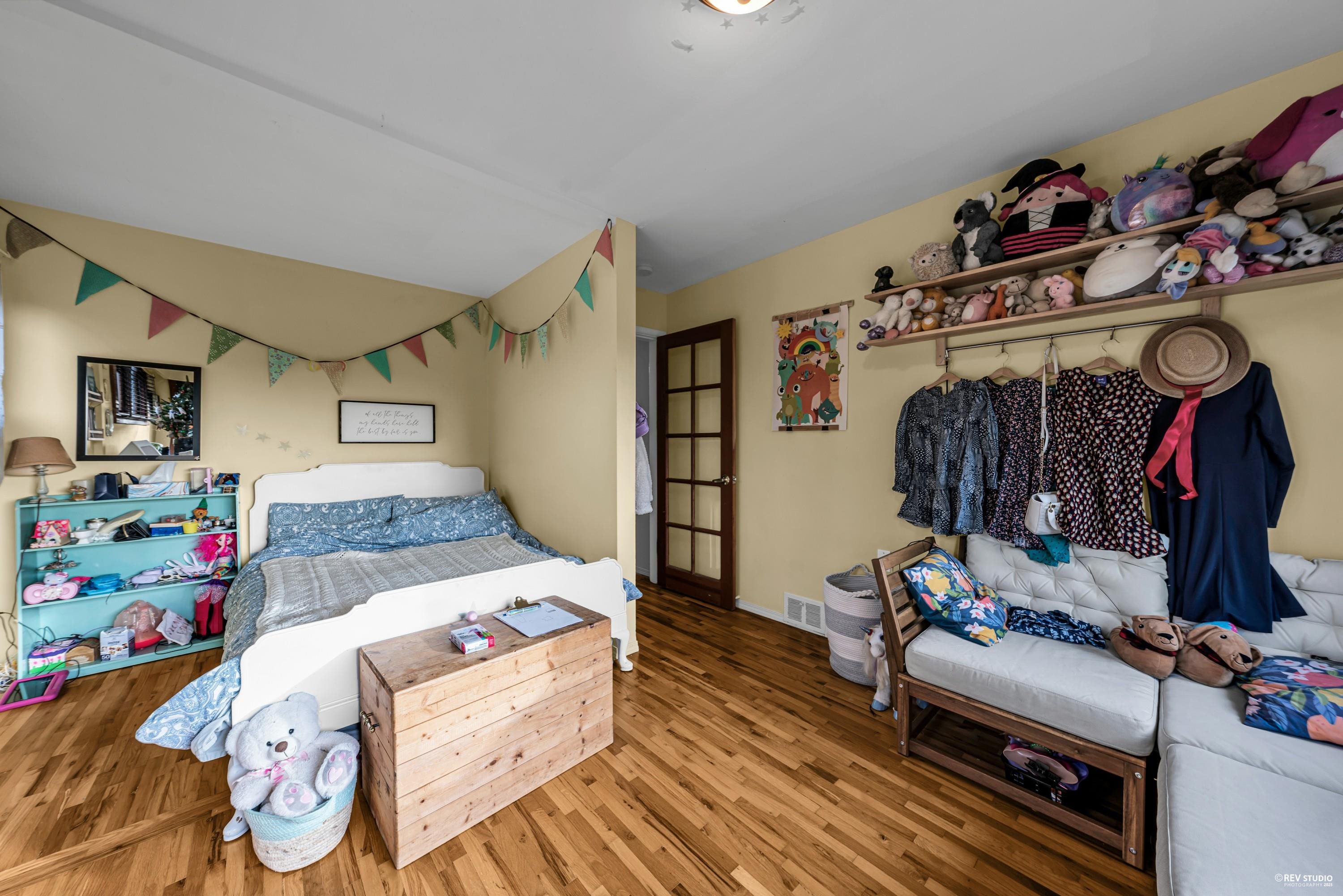 Listing image of 1488 PALMERSTON AVENUE