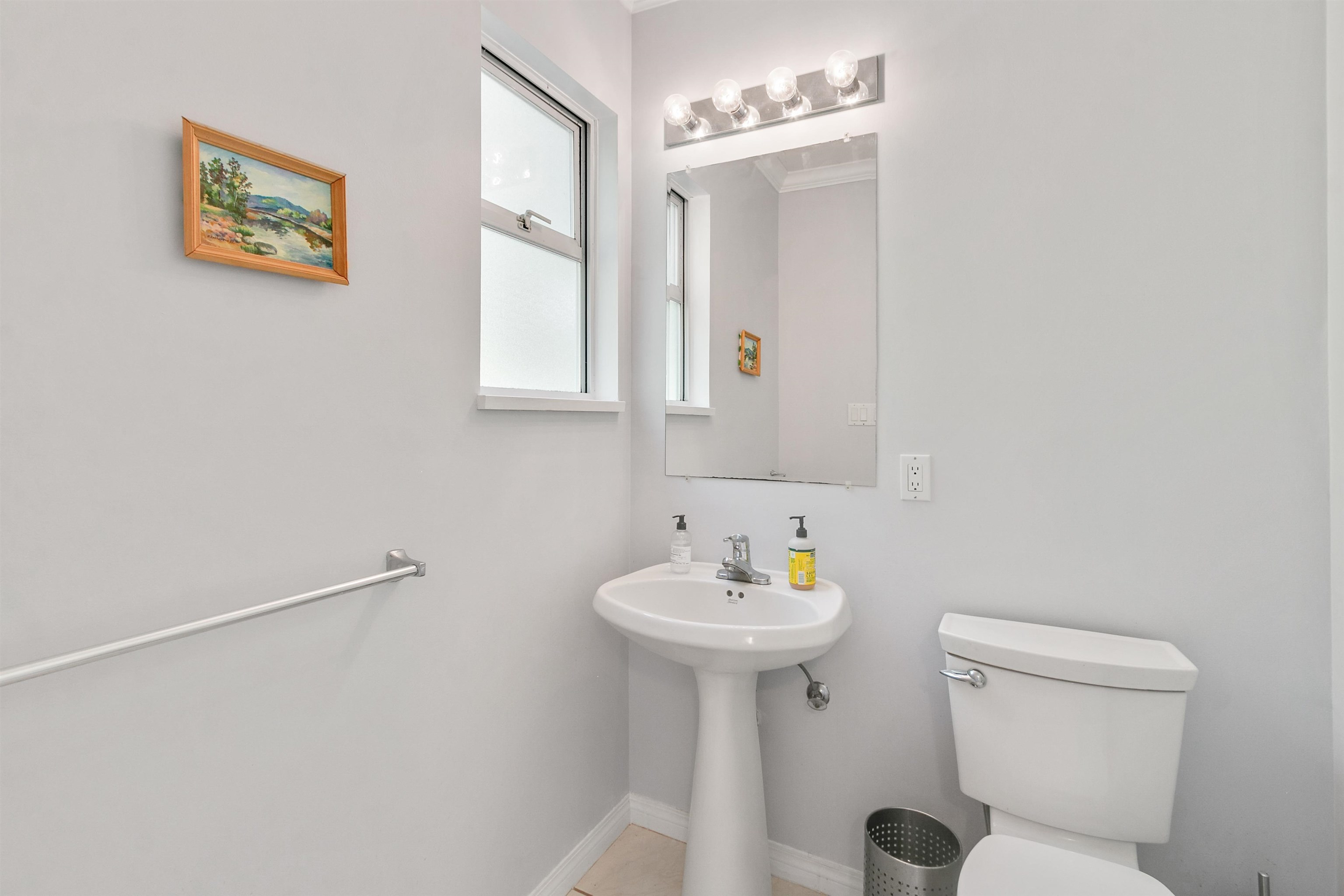 Listing image of 530 CRAIGMOHR DRIVE