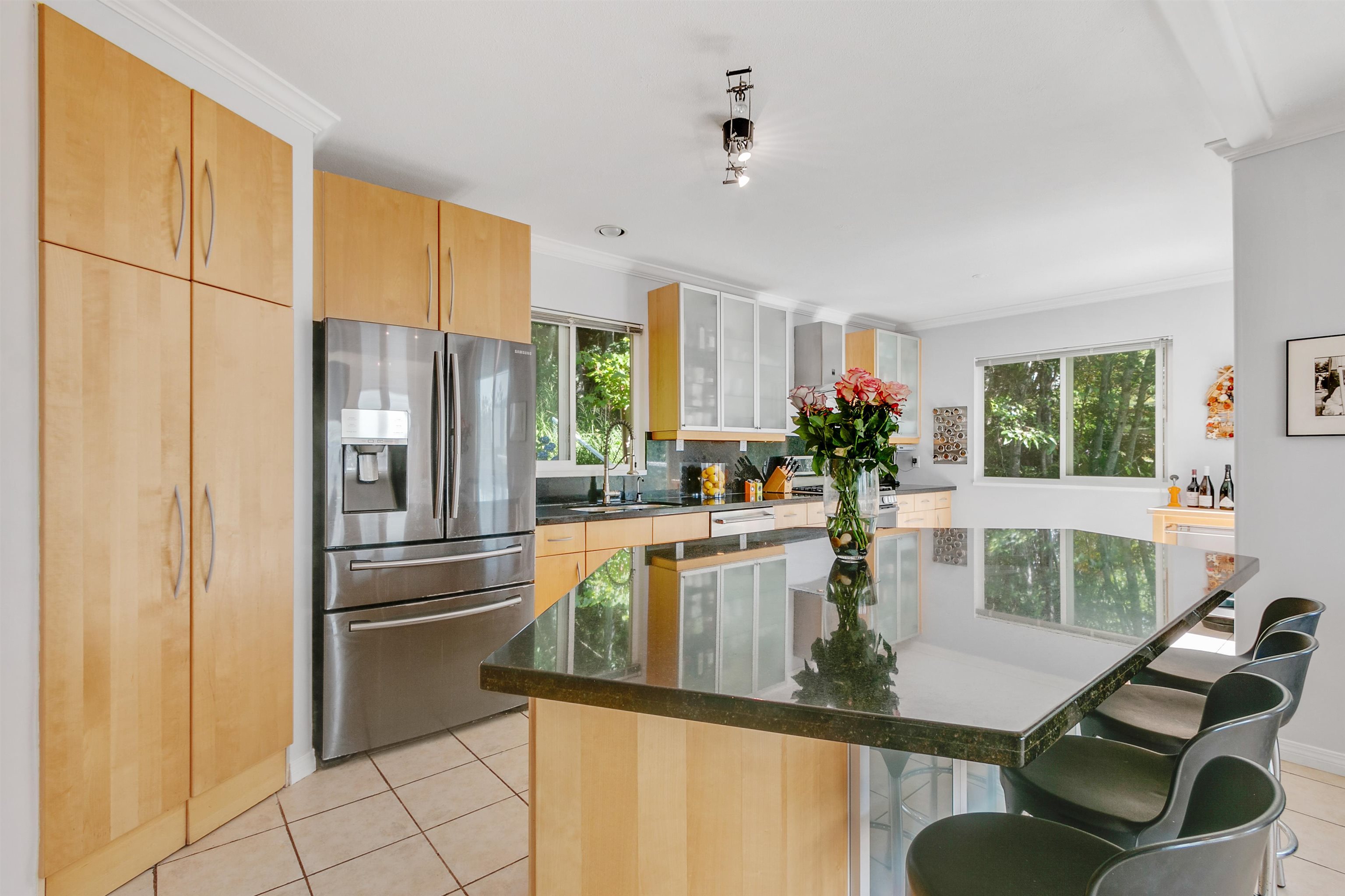 Listing image of 530 CRAIGMOHR DRIVE